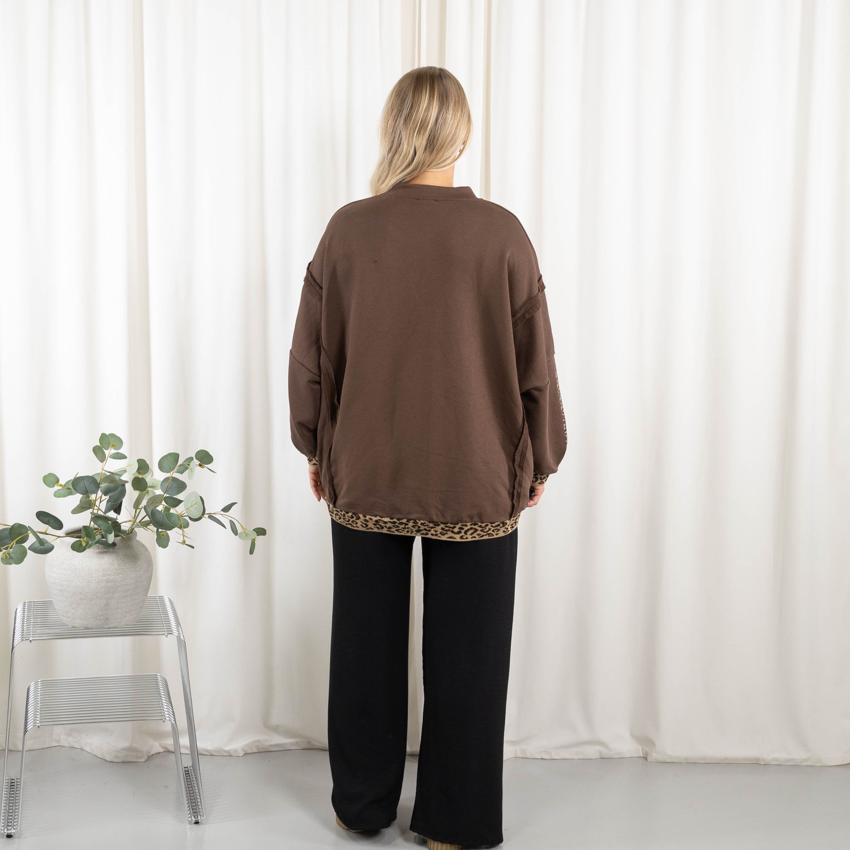 Tracie sweatshirt, Choko