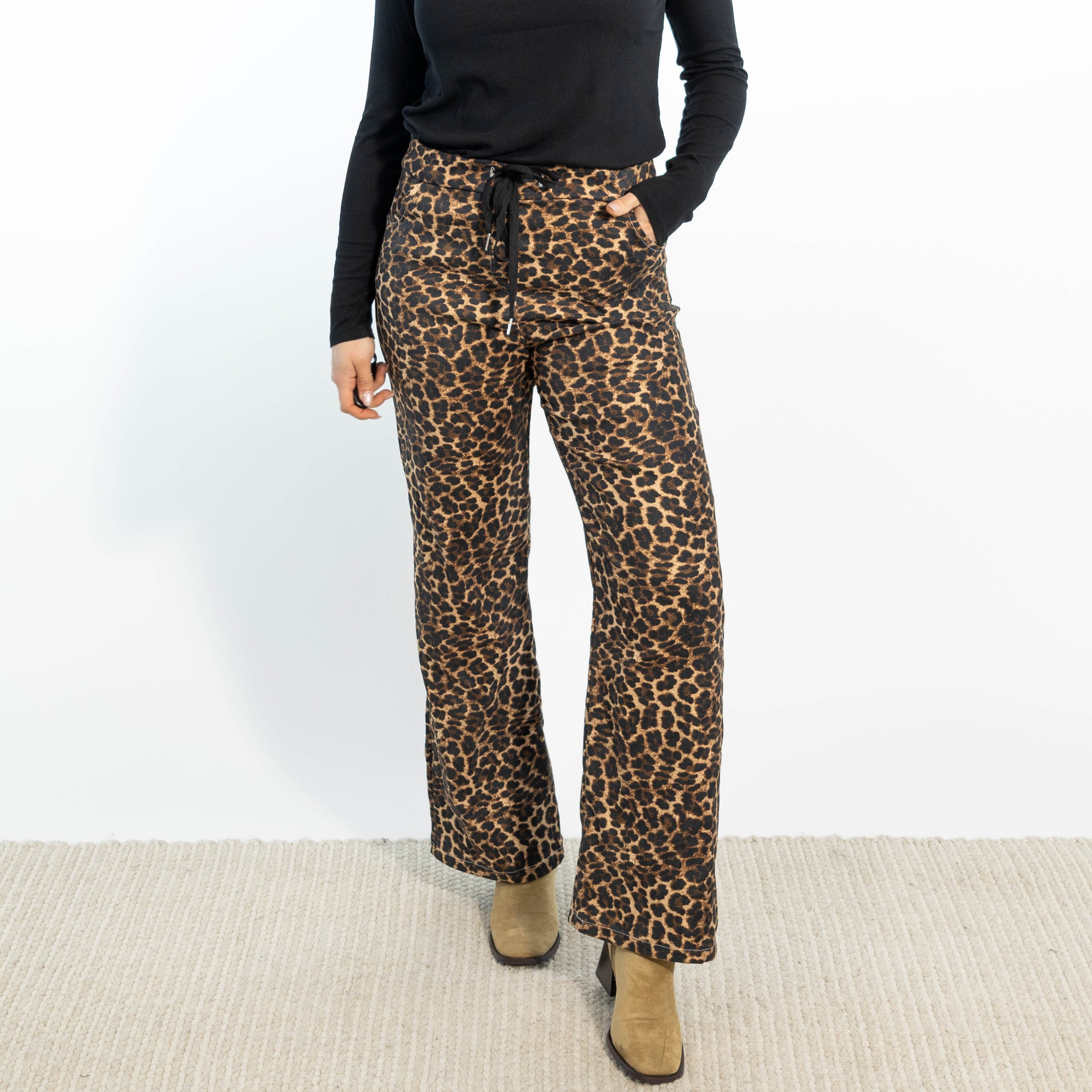 Tia leo bukser, Choko