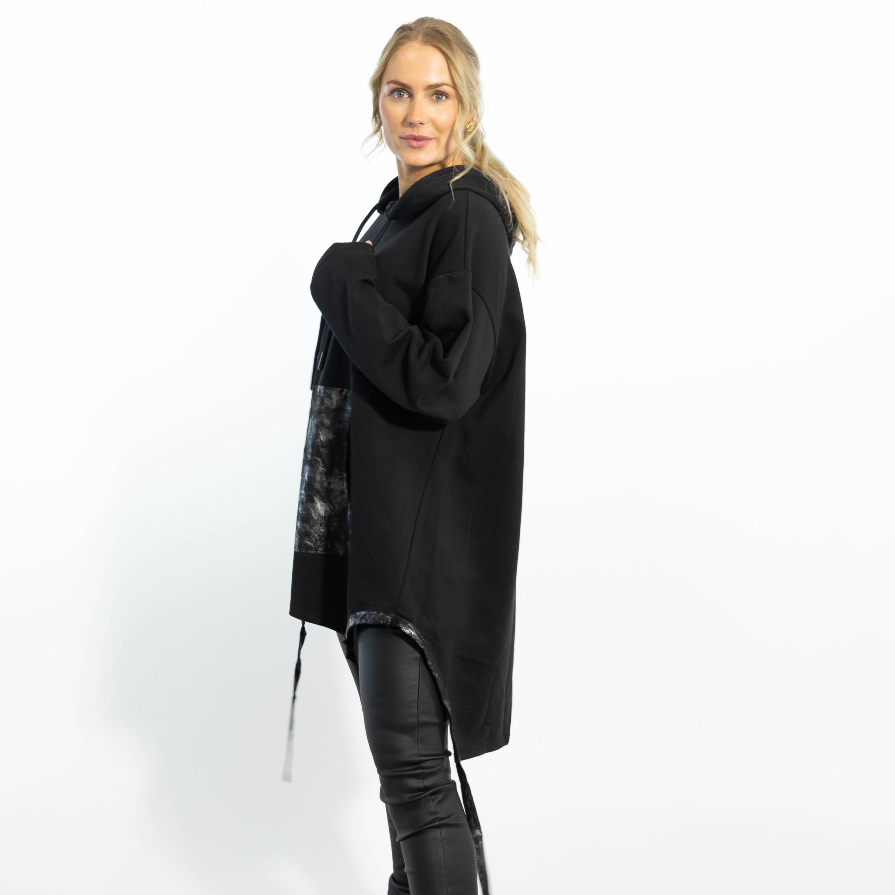 Tena sweatshirt m. hoodie, Sort