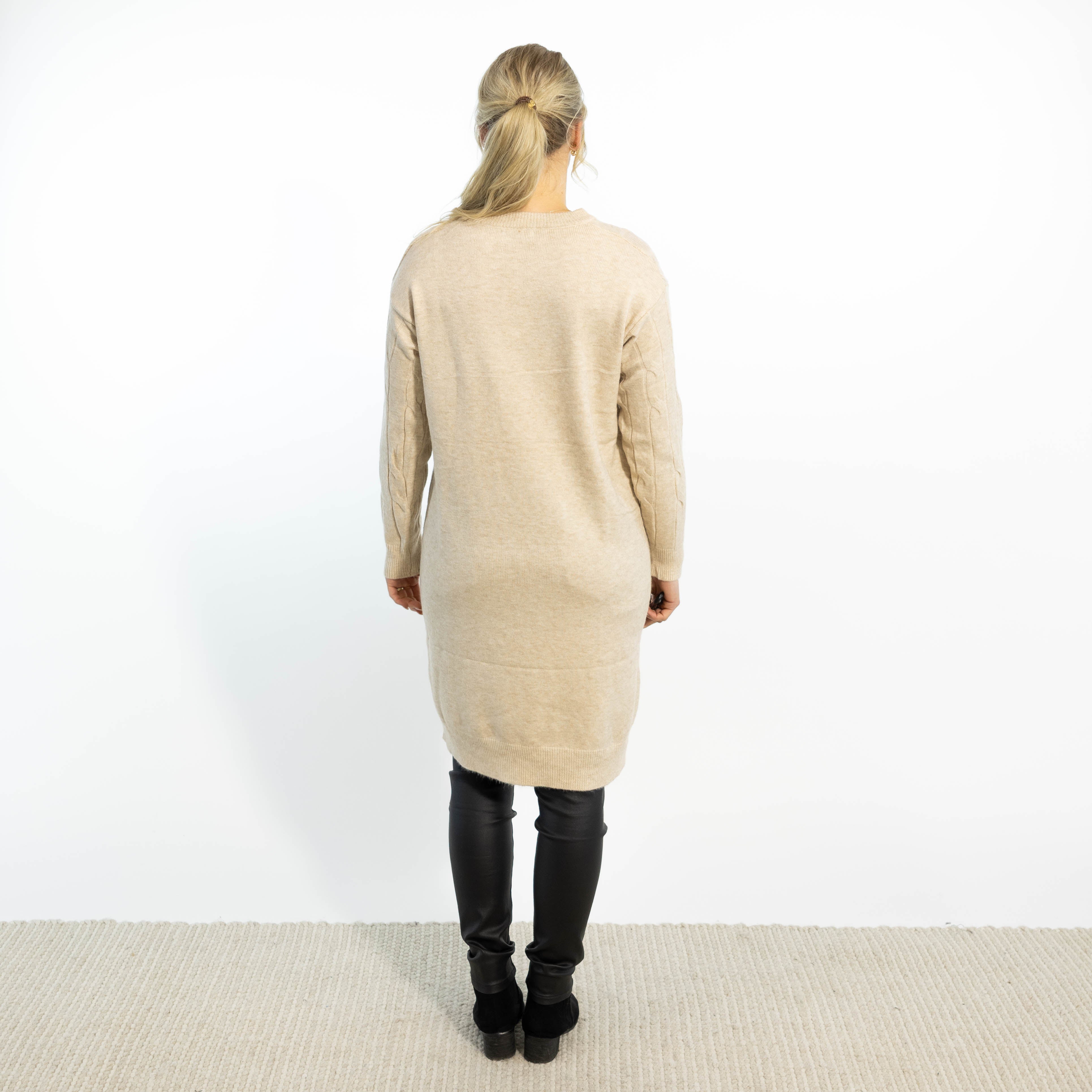 Erika striktunika, Beige