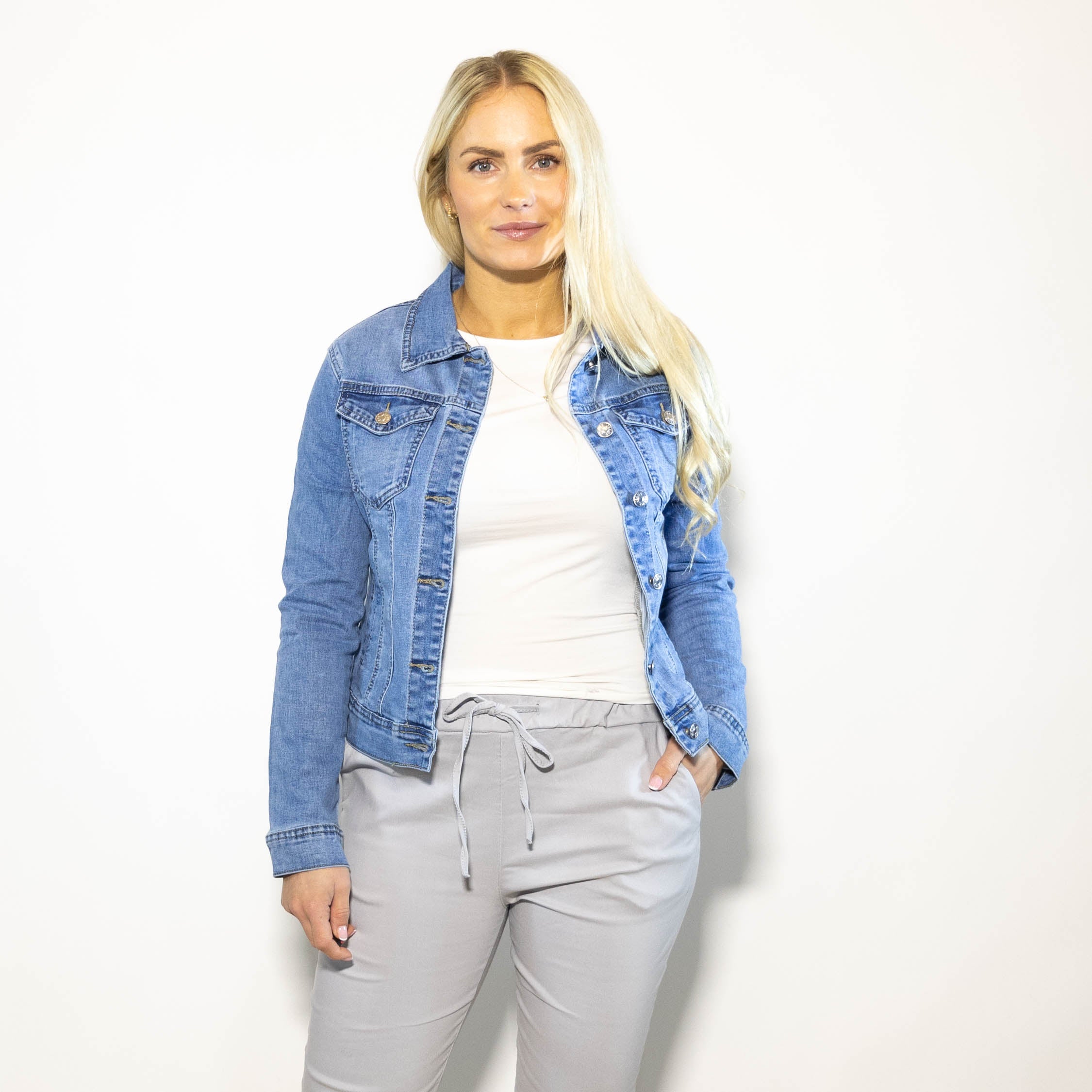 Roma denim jakke, Lysvask