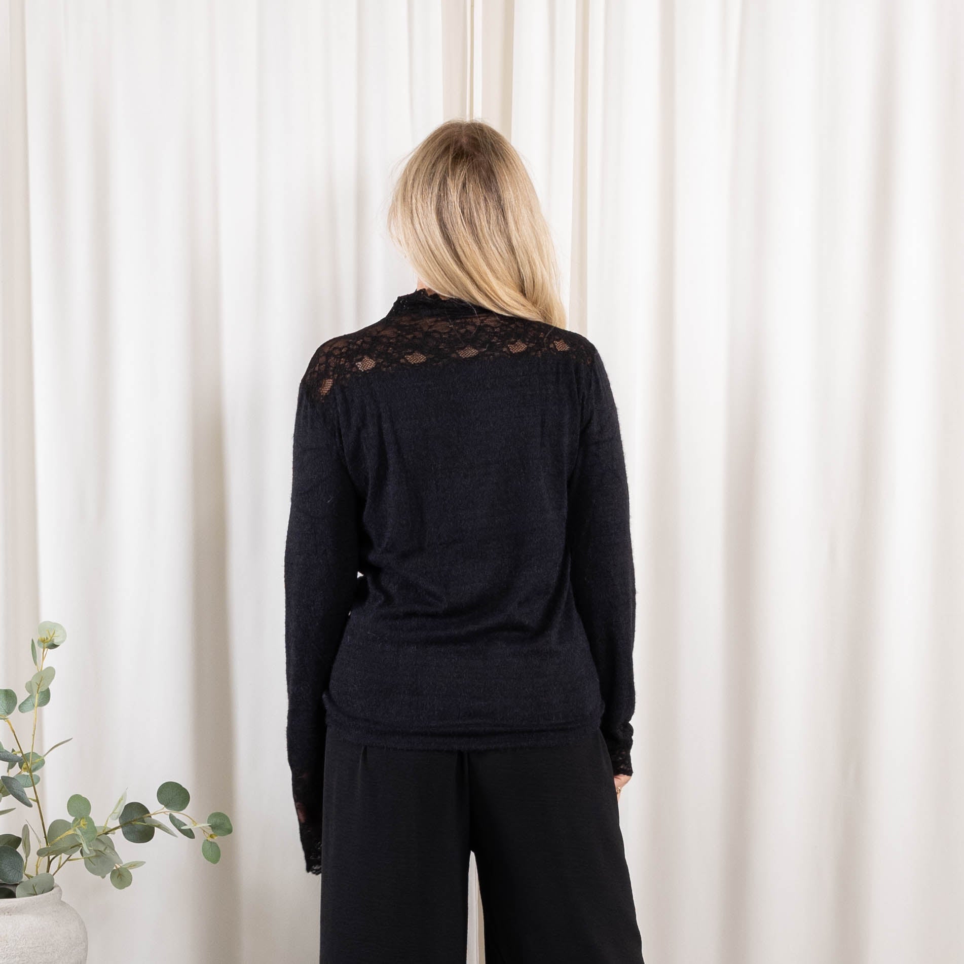 Jill overdel, Sort