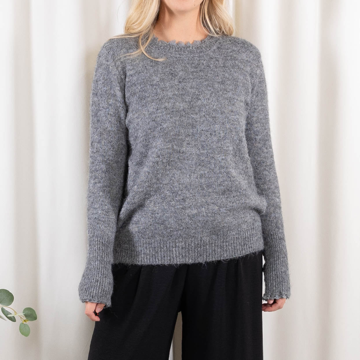Lorna strik, Grå