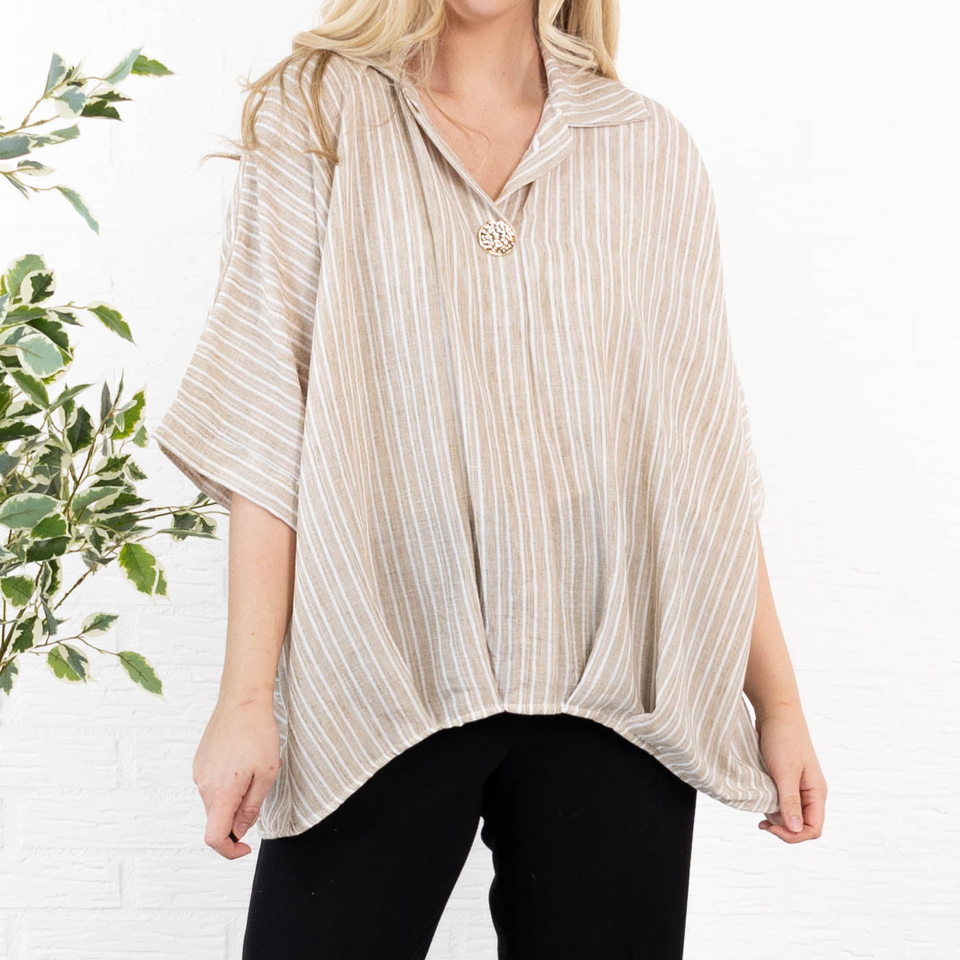 Chrisy overdel, Taupe