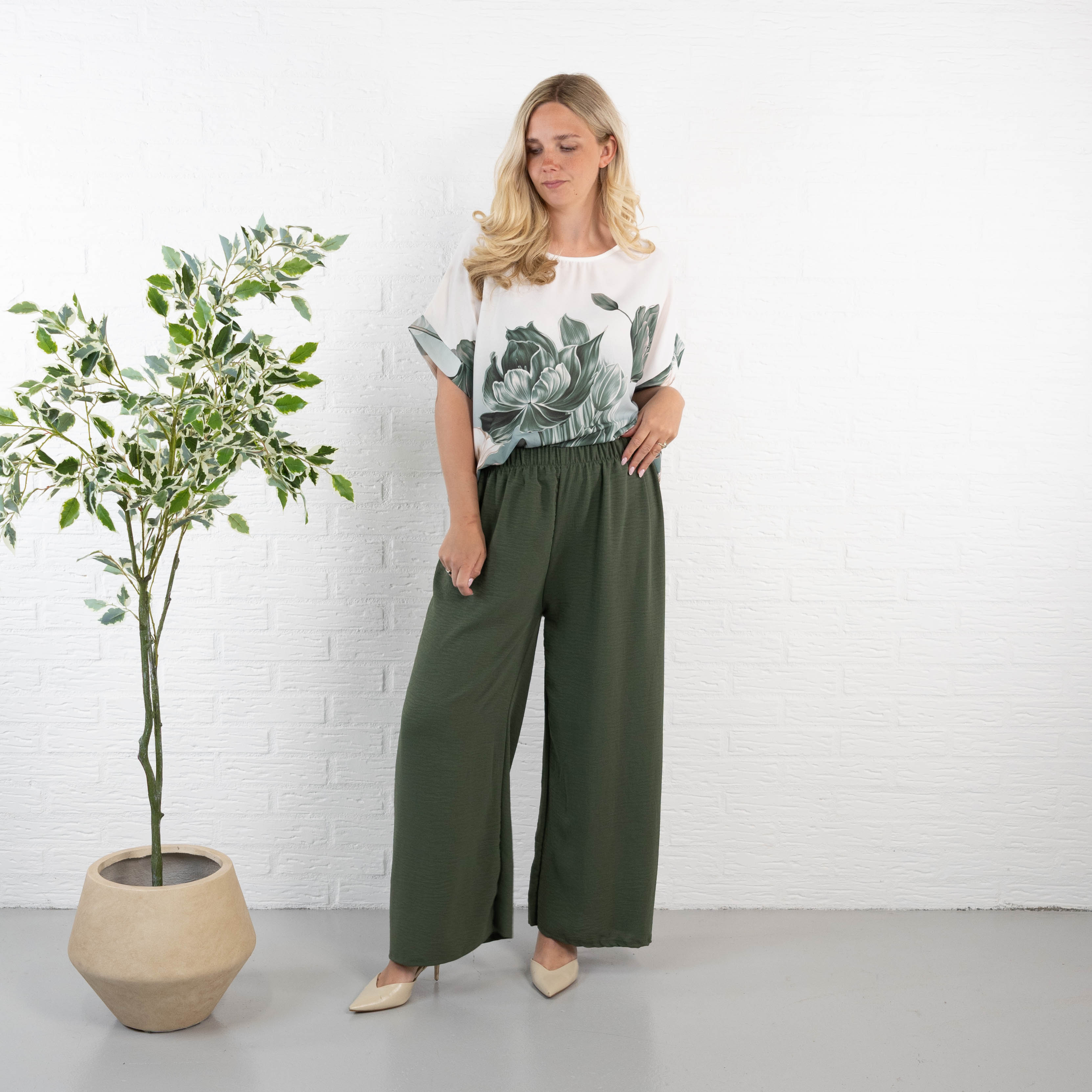 Depeche sæt, Khaki