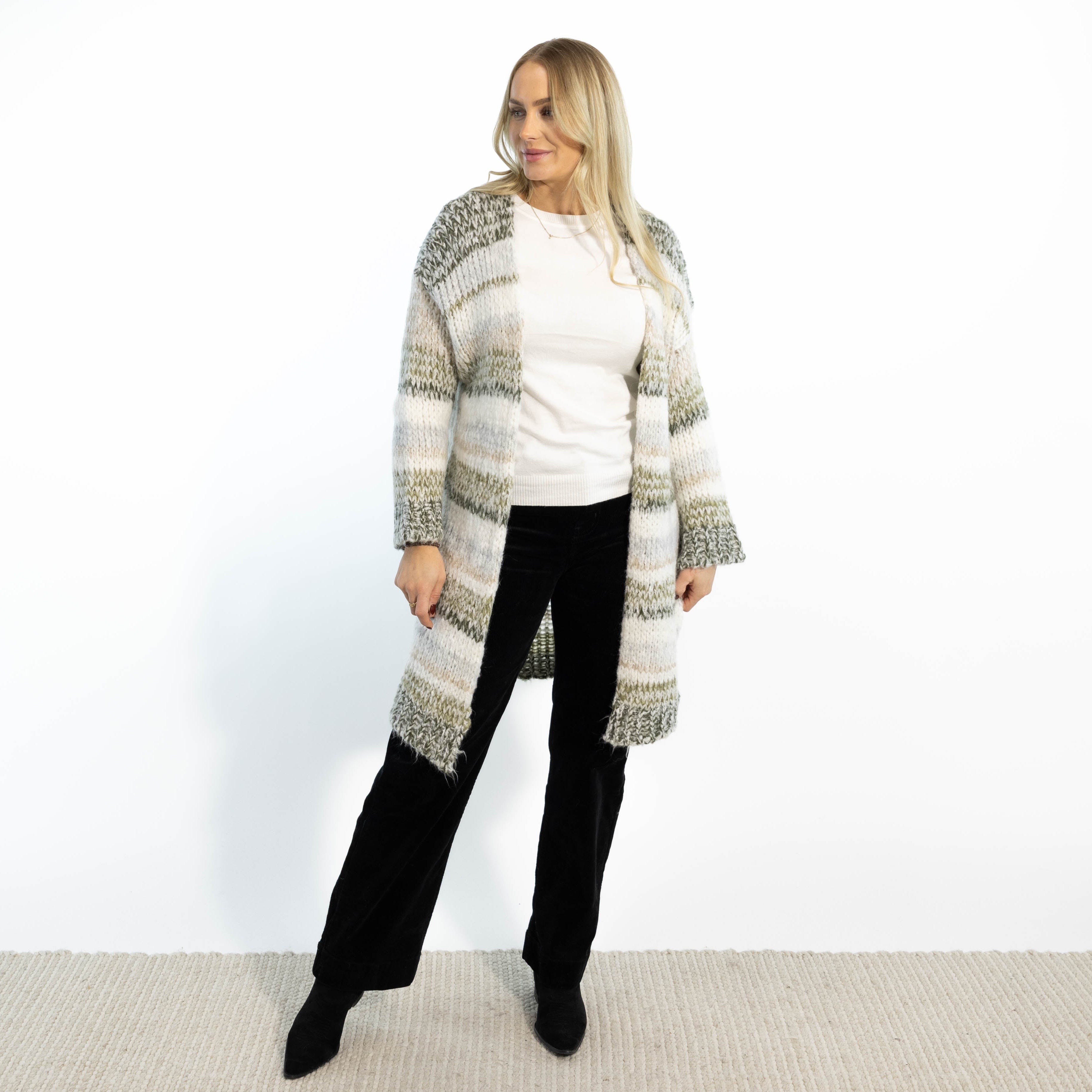 Karina strikcardigan, Khaki