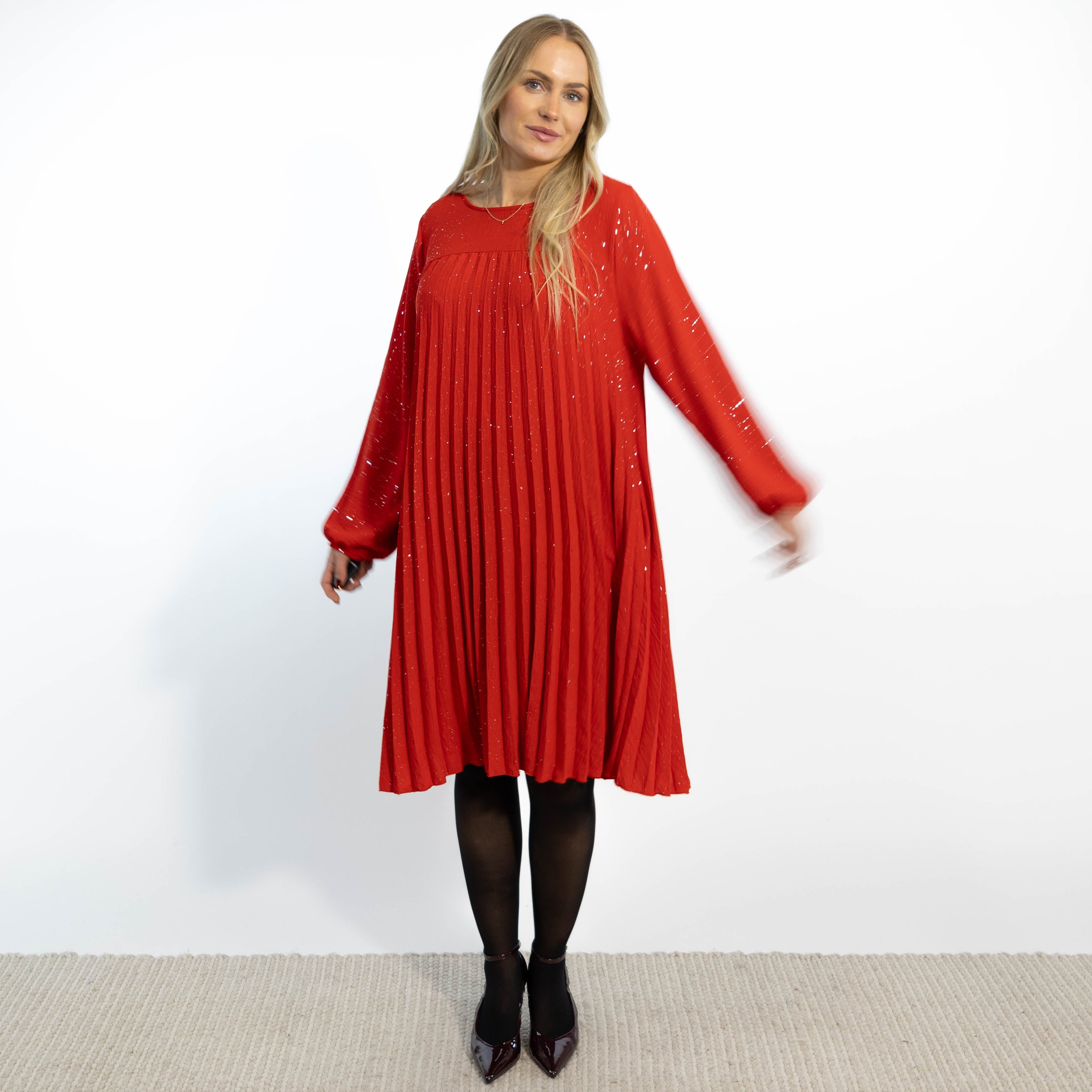 Gloria glimmerkjole, Rød