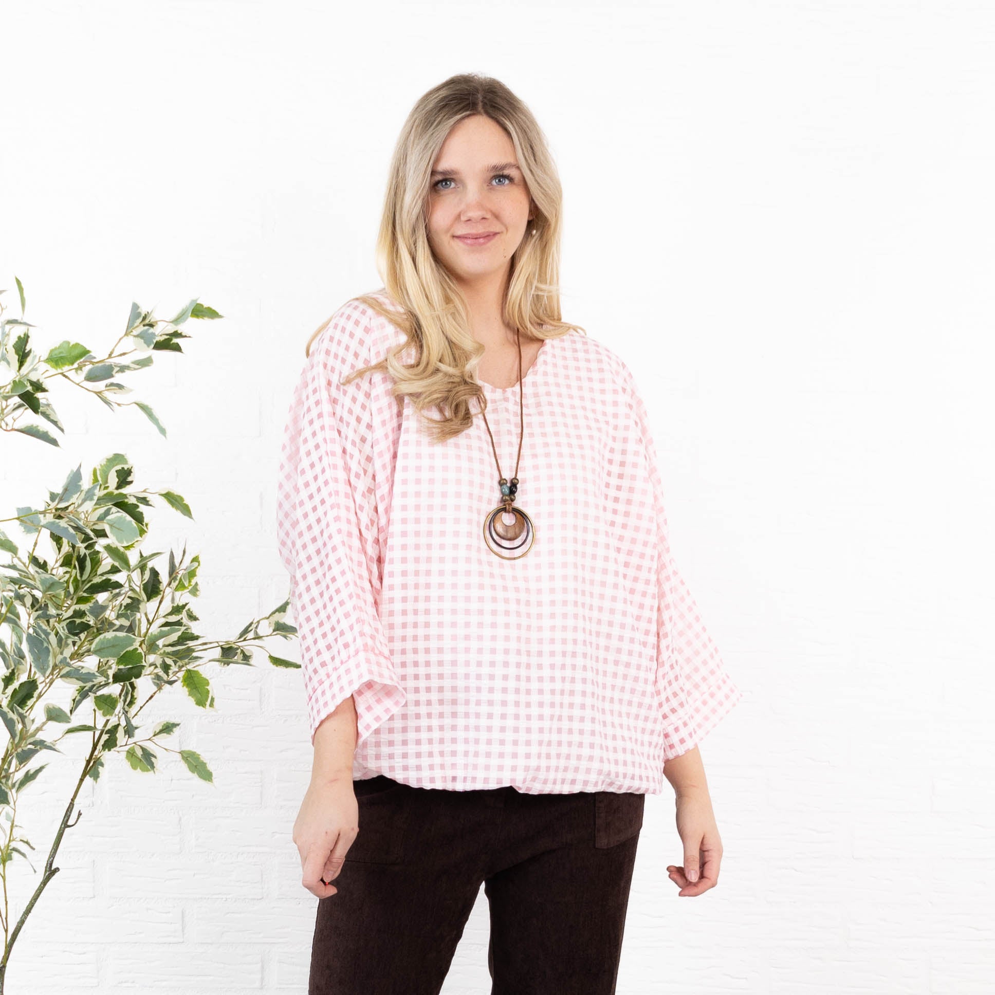 Carly overdel, Lyserød