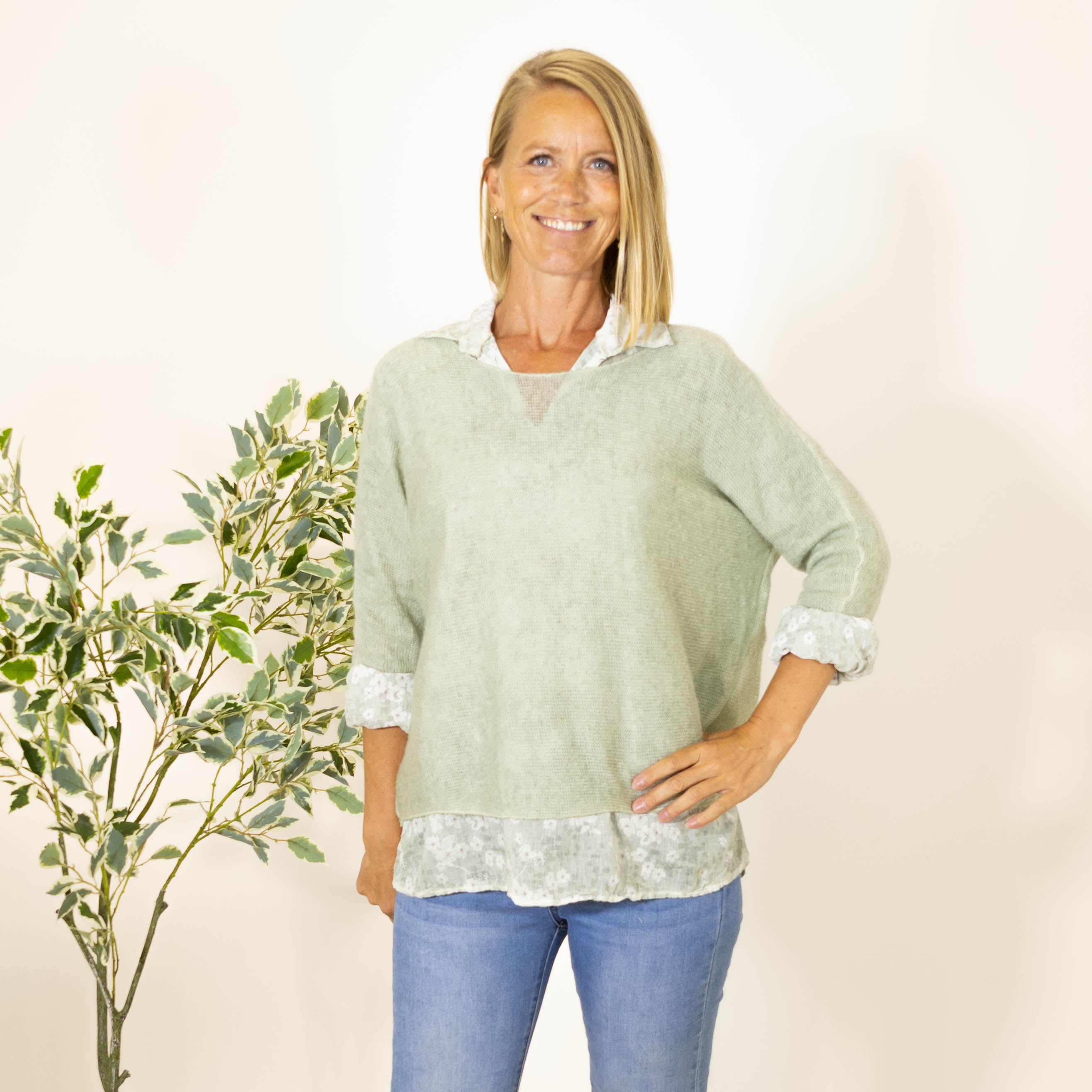Janny strik, Lys Khaki