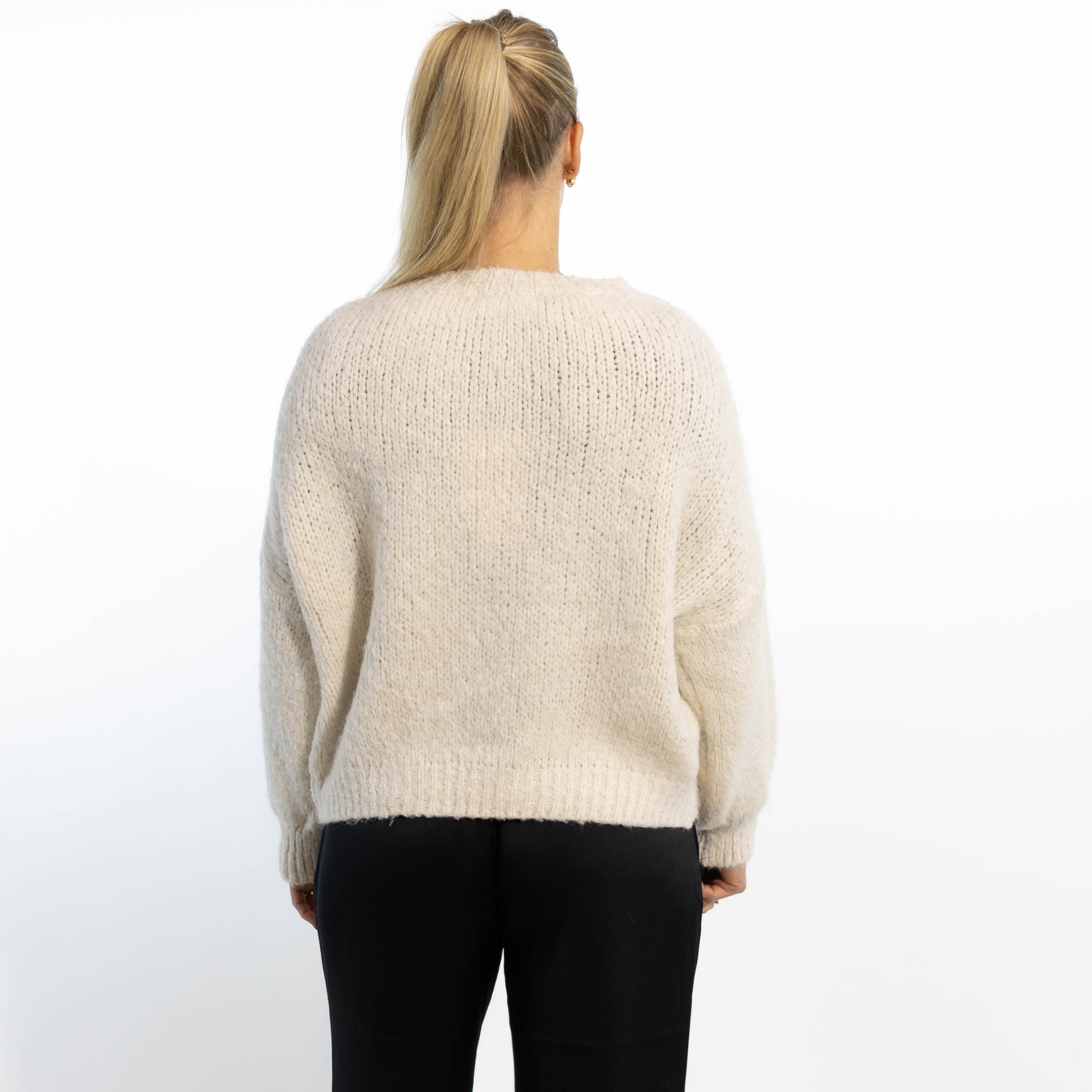 Ditte strik, Råhvid