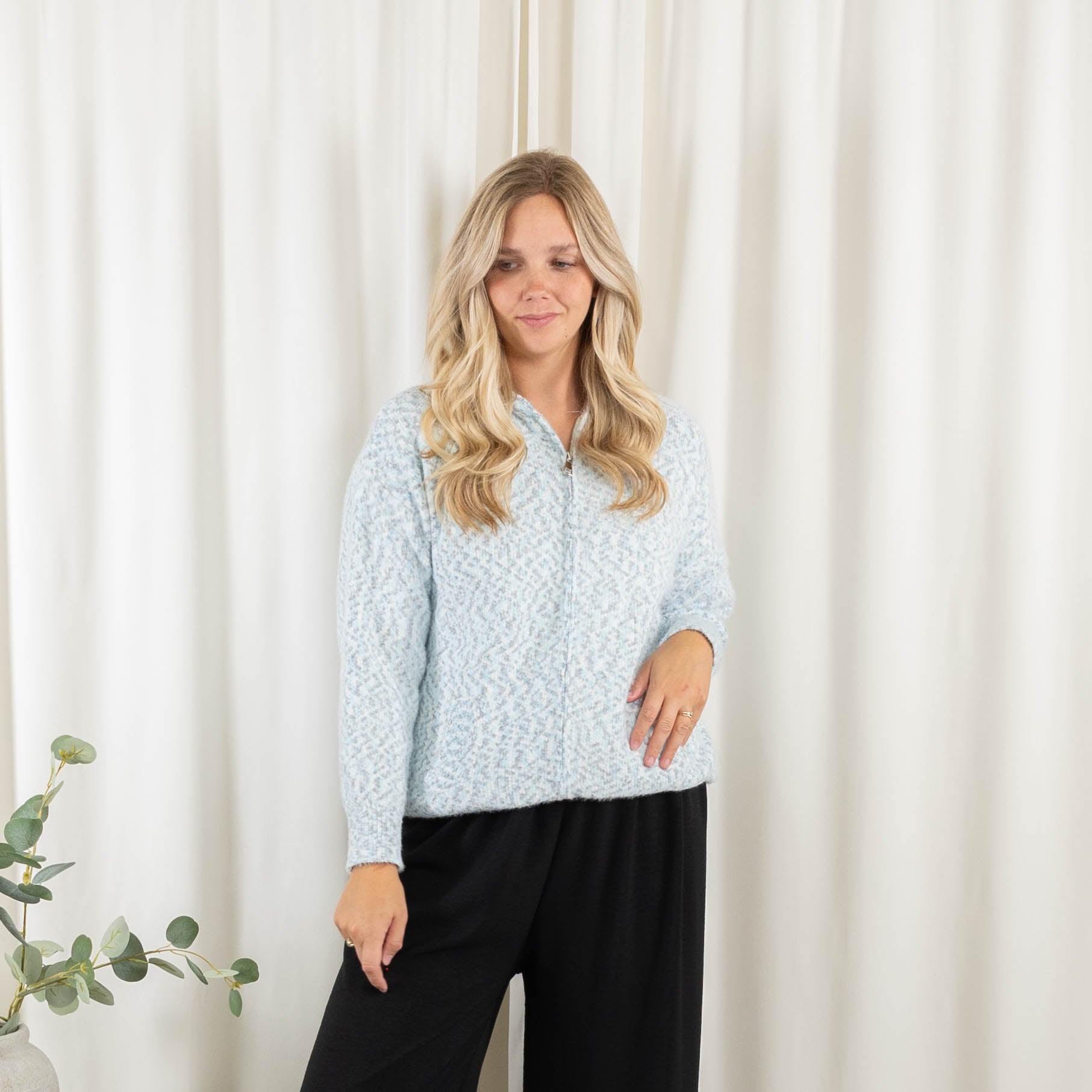 Esther cardigan, Lyseblå