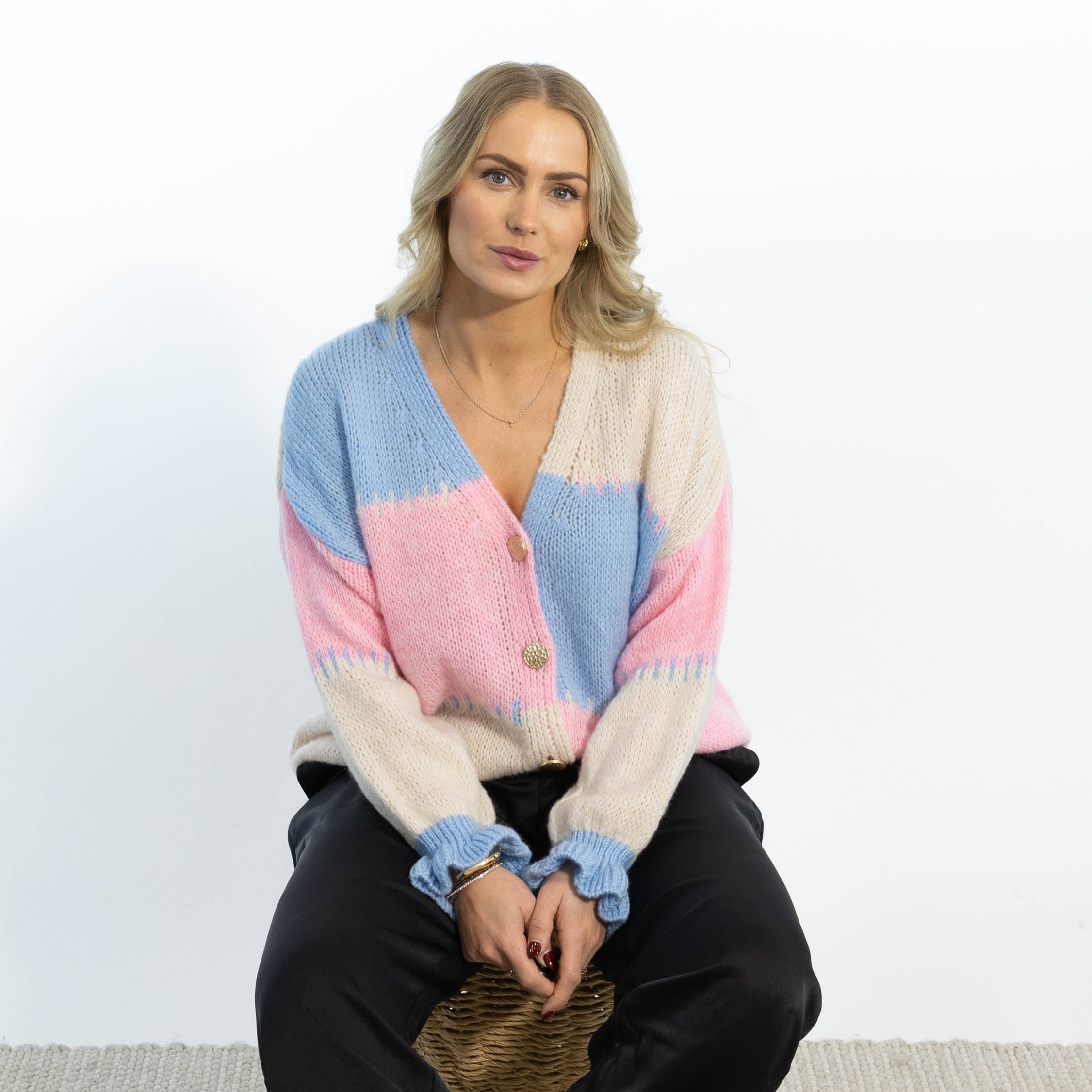 Thea Patchwork Strik, Lyseblå