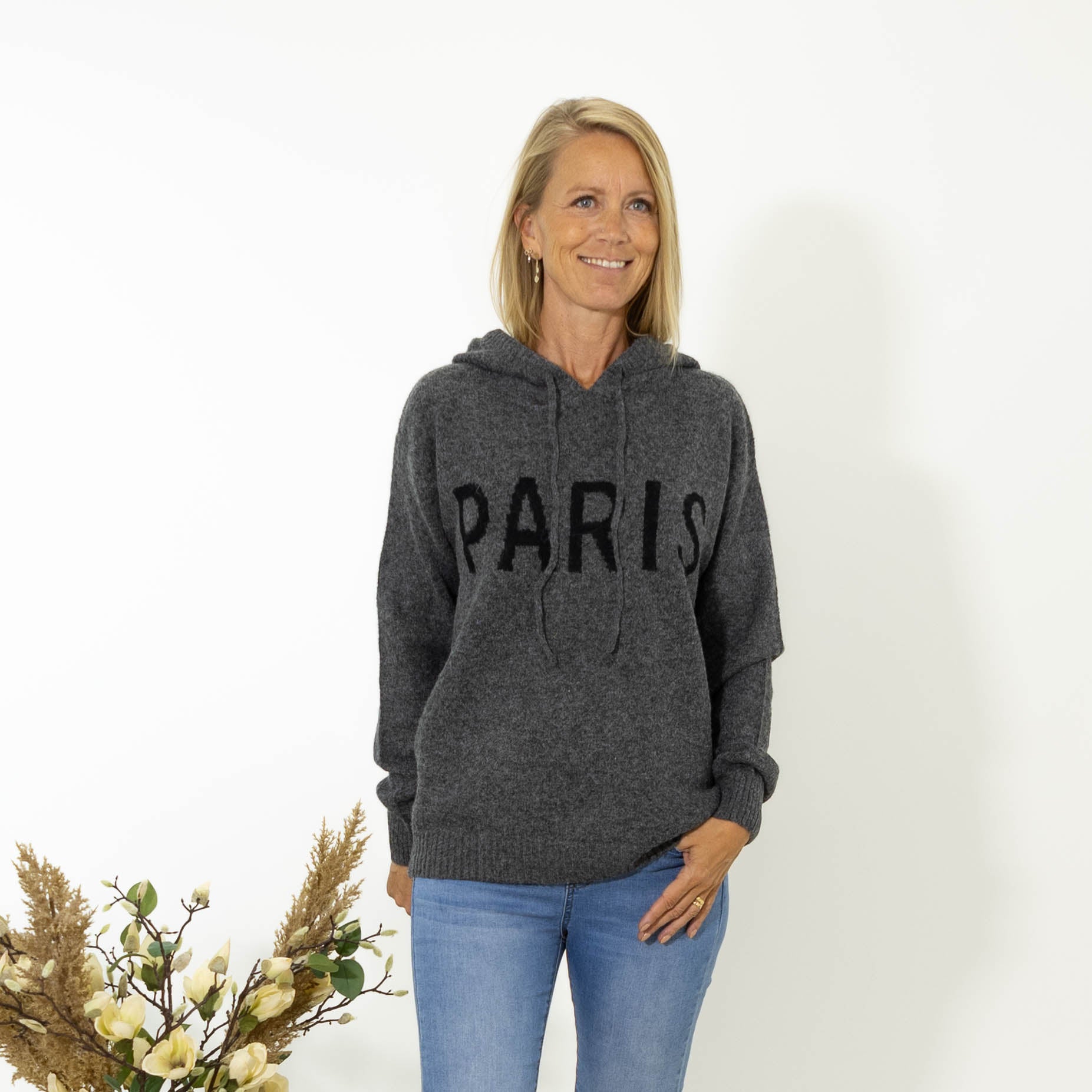 Patricia Paris strik, Mørkegrå