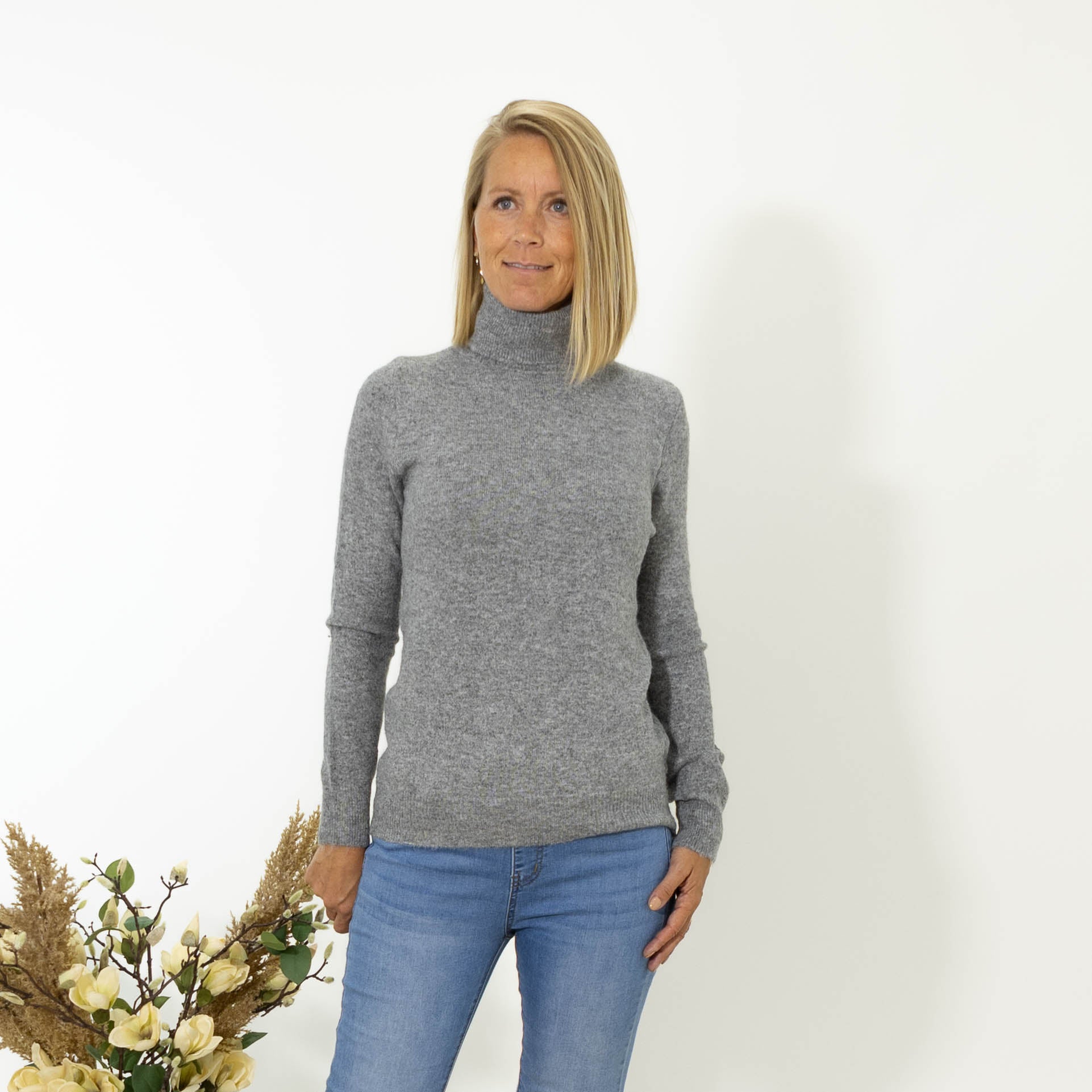 Lina rullekrave strik, Grå