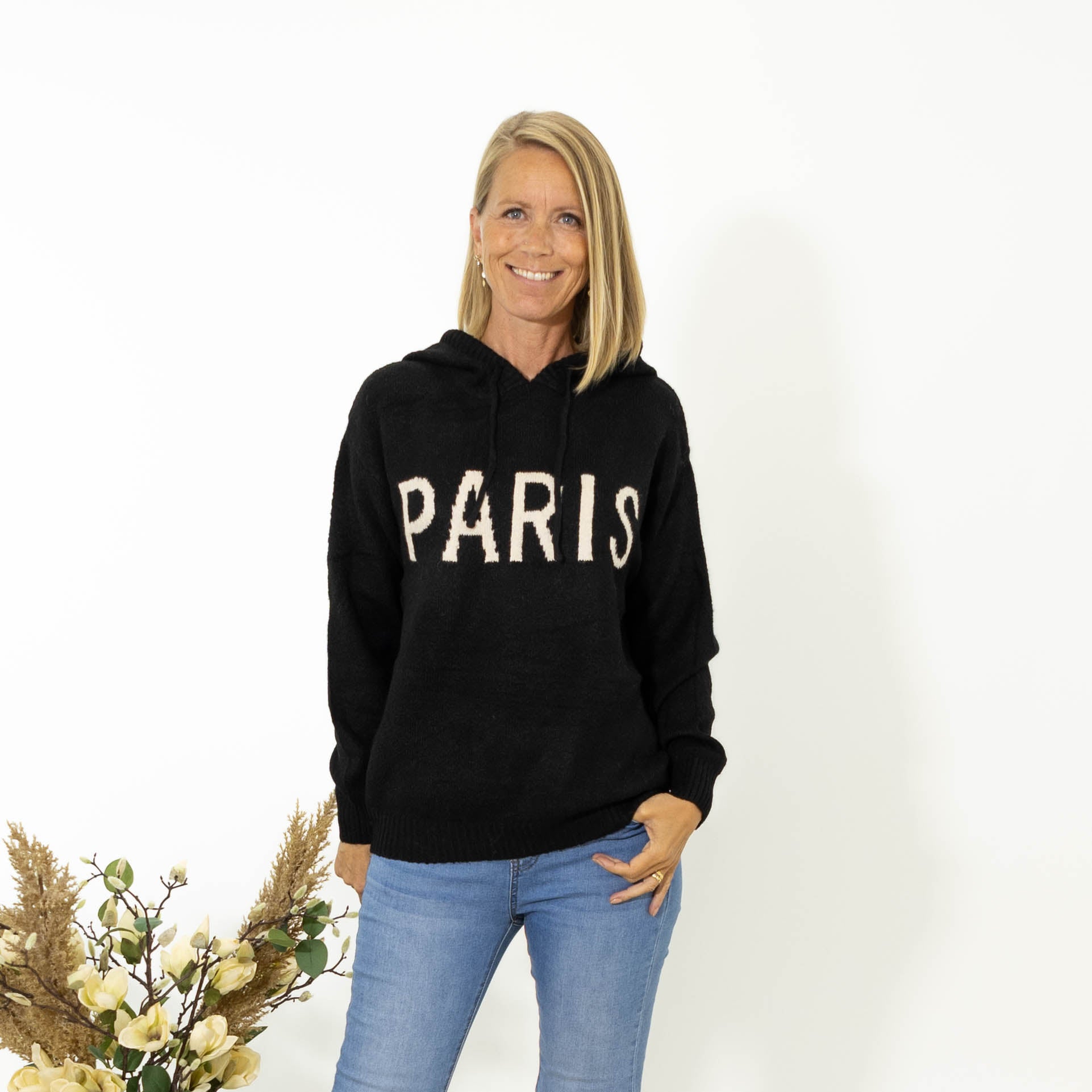 Patricia Paris strik, Sort