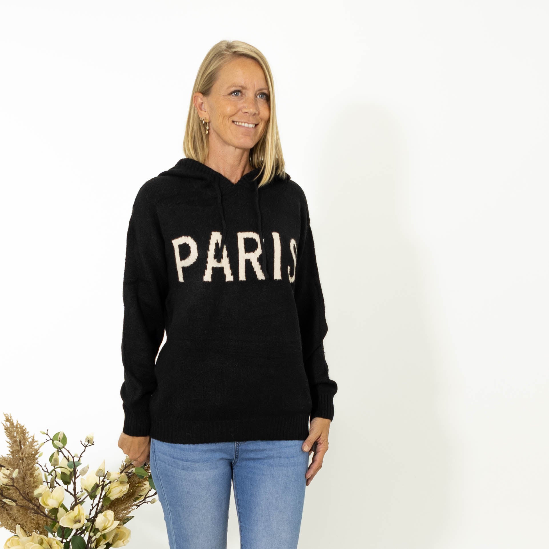 Patricia Paris strik, Sort