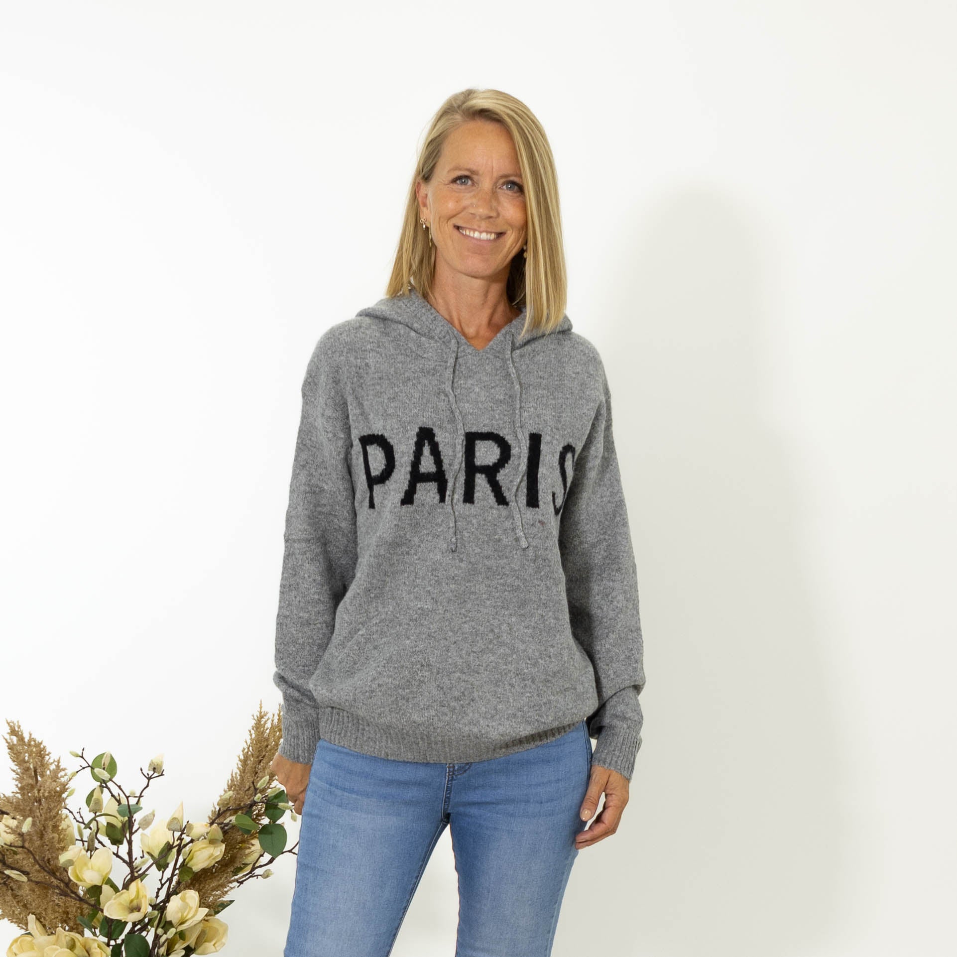 Patricia Paris strik, Grå