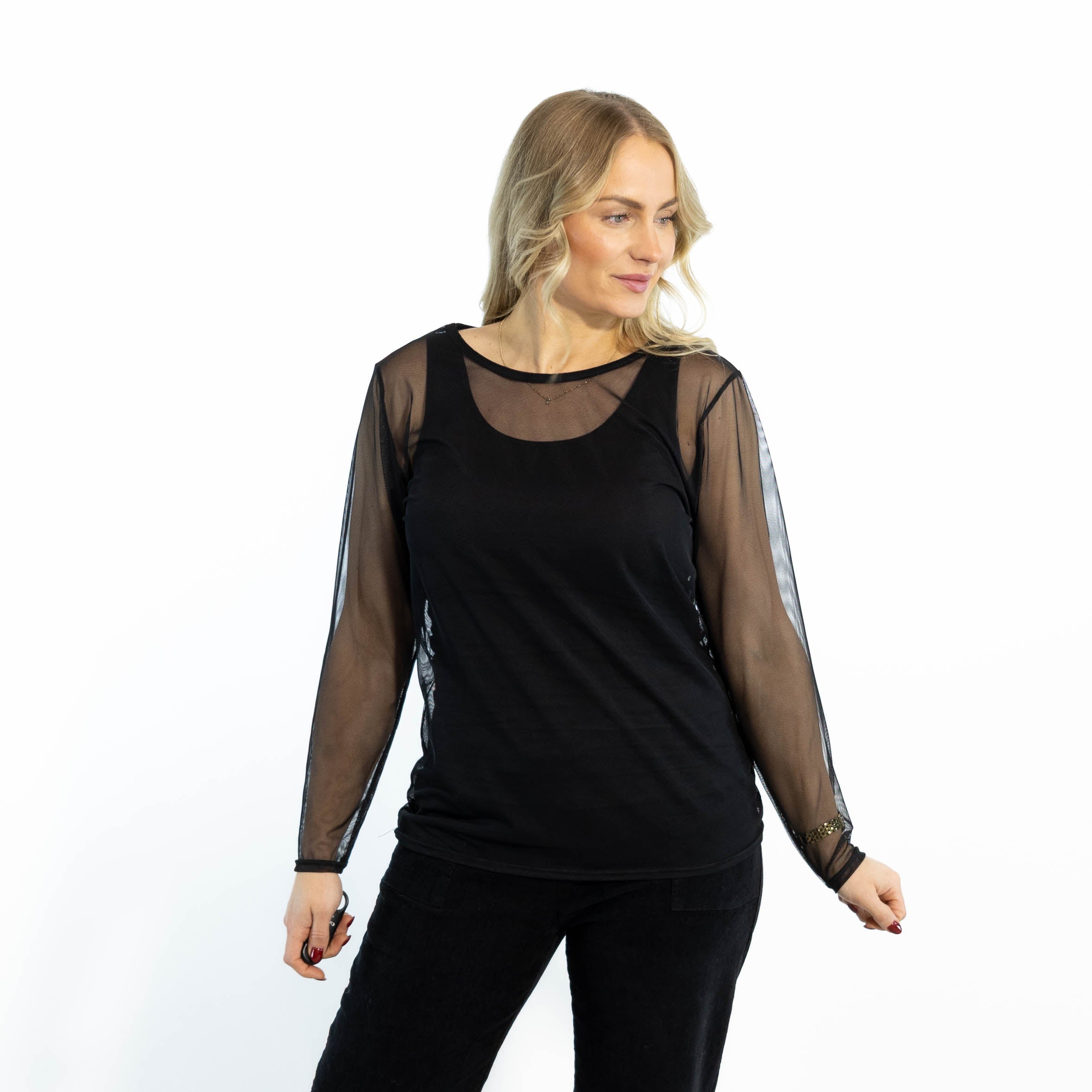 Sally mesh overdel, Sort