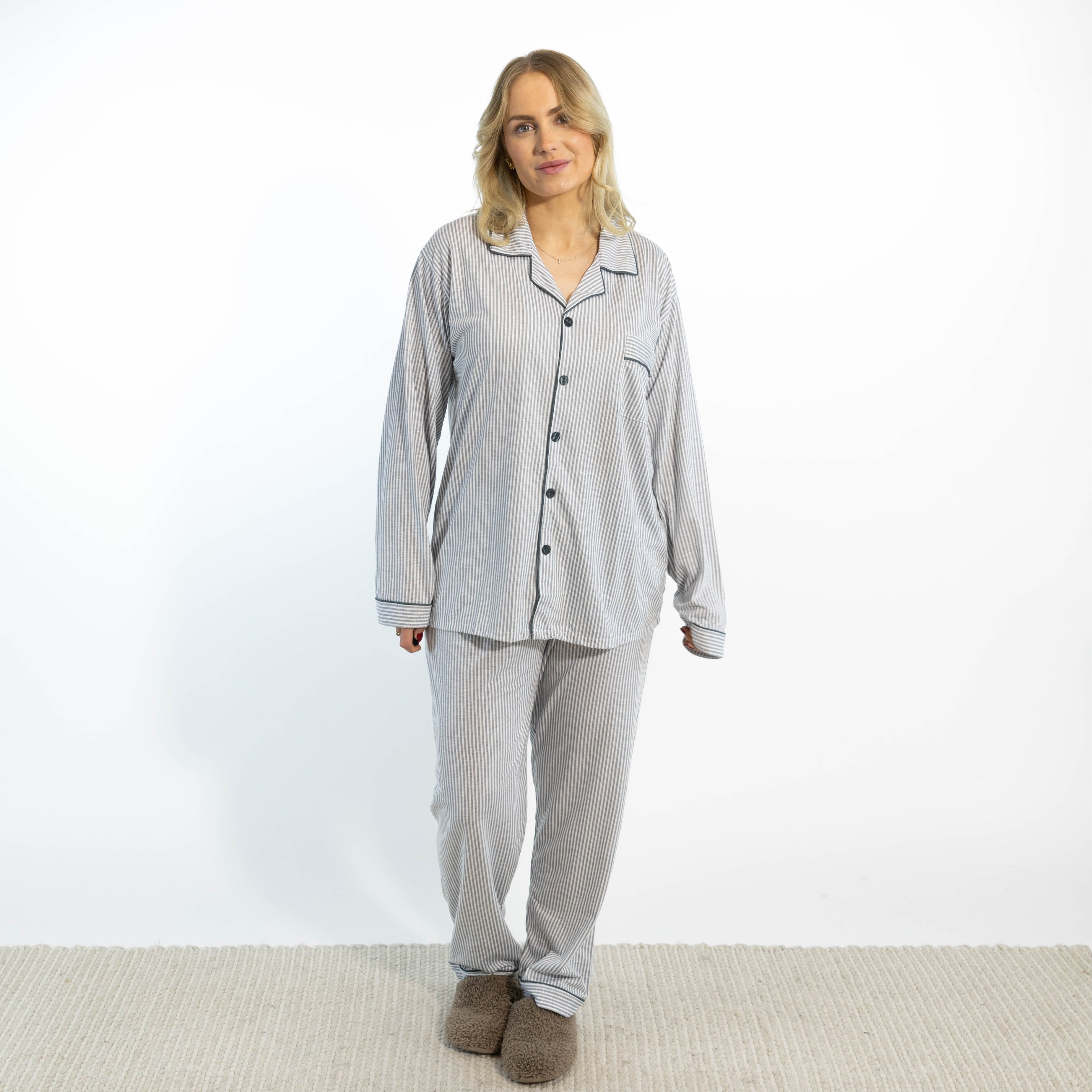 Kerry pyjamassæt, Taupe
