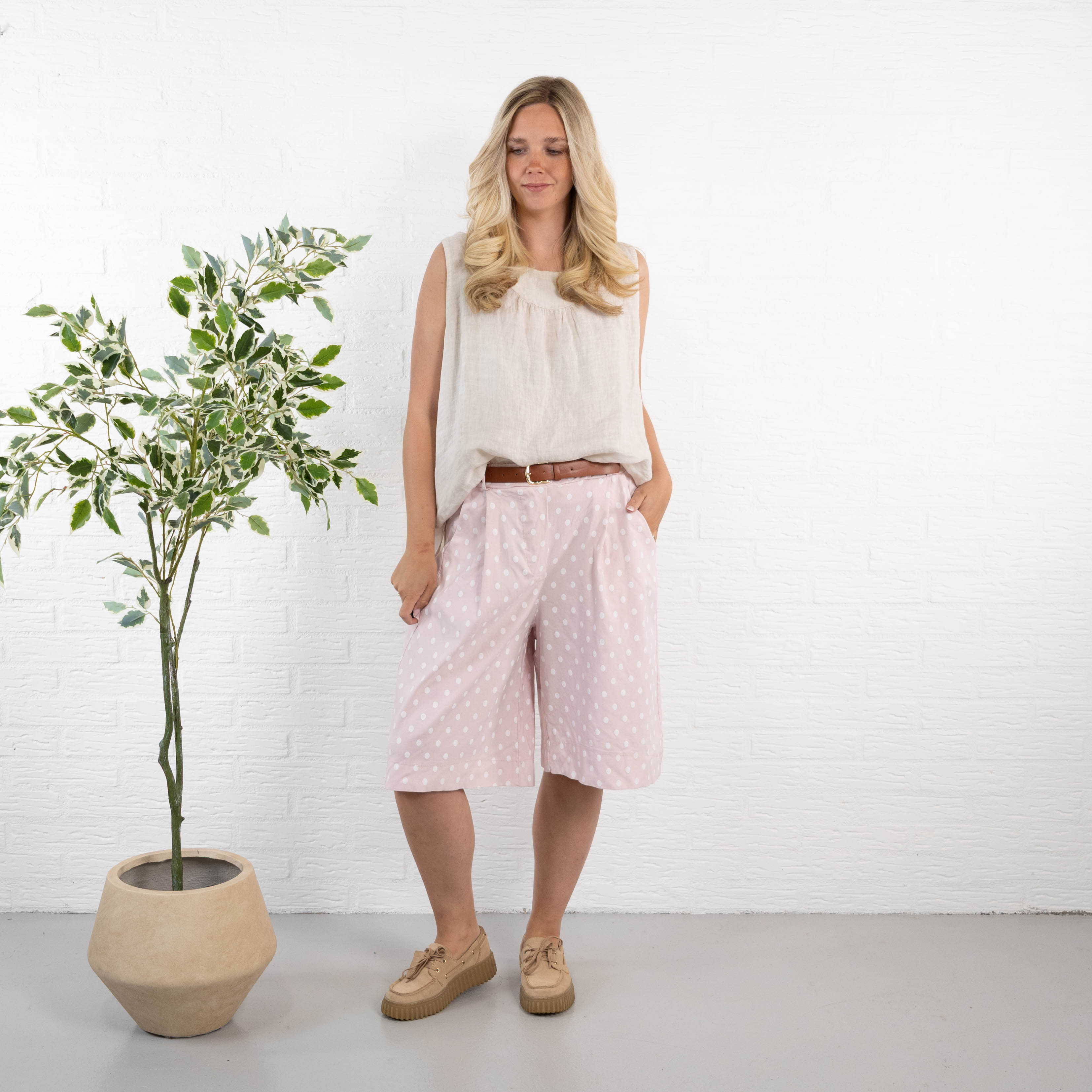 Pearl shorts, Rosa