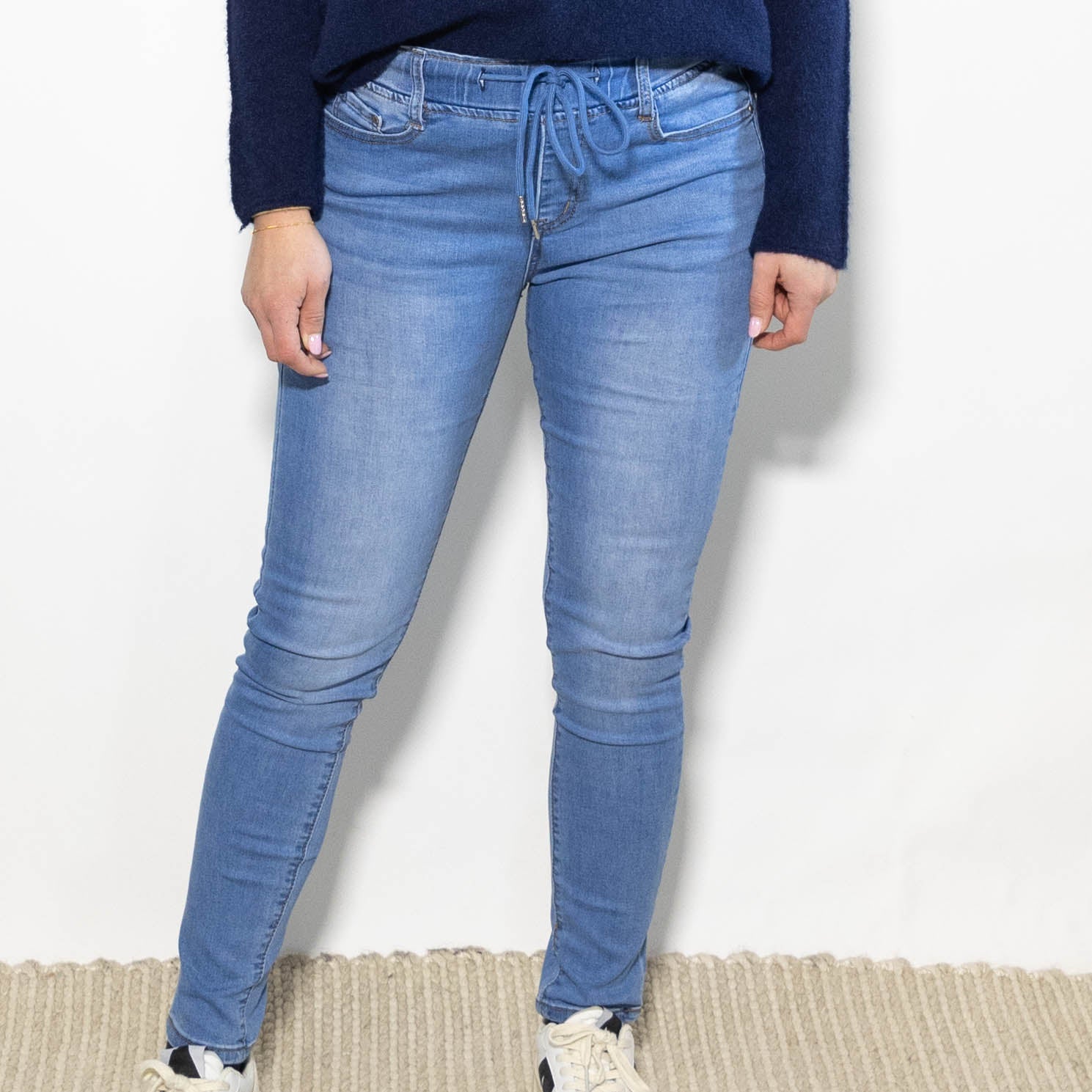 Brooklyn jeggings m. snørre, Lysvask