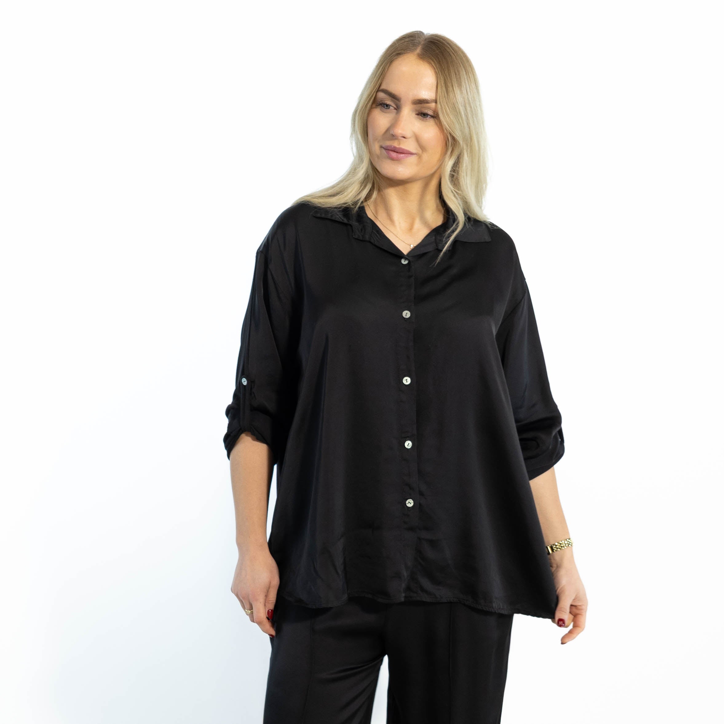 Mabel satin bluse, Sort