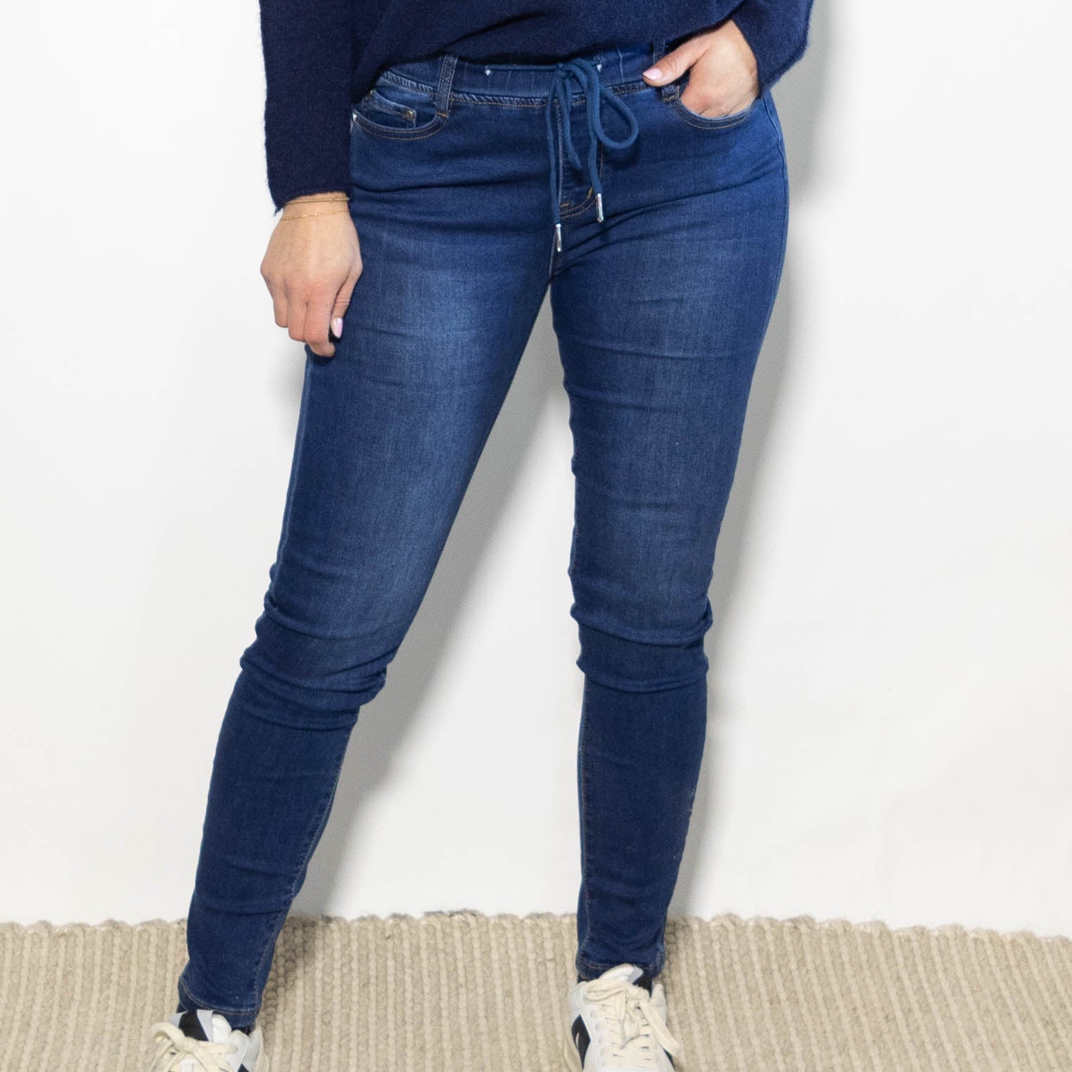 Brooklyn jeggings m. snørre, Mørkvask