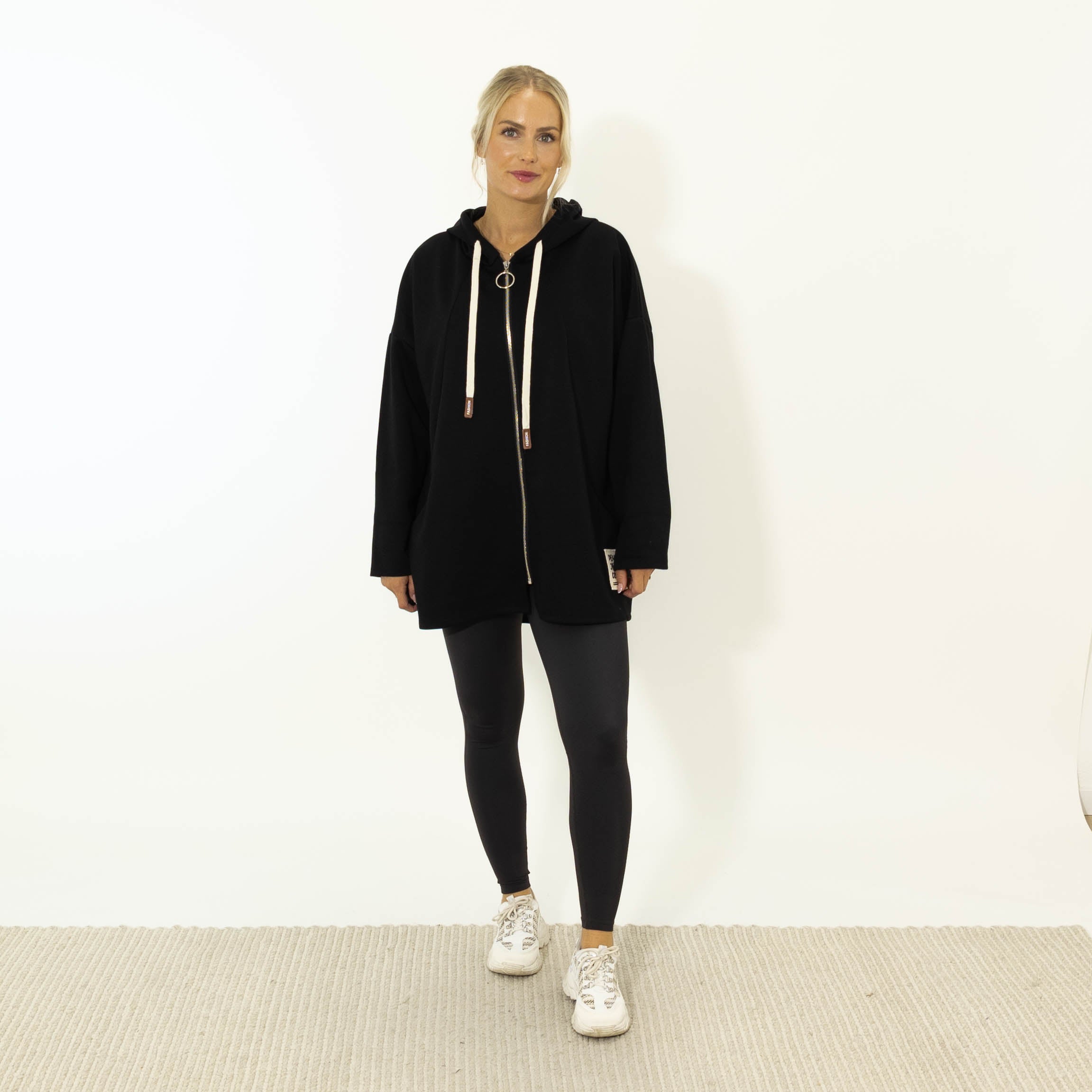 Ollie Lynlås Hoodie, Sort