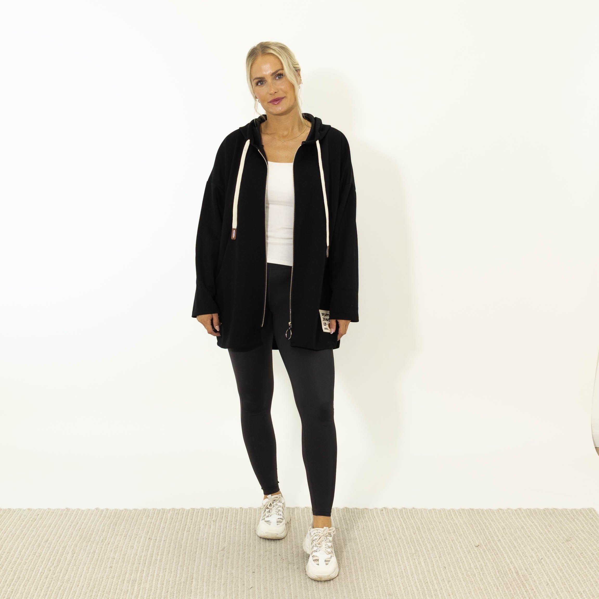 Ollie Lynlås Hoodie, Sort