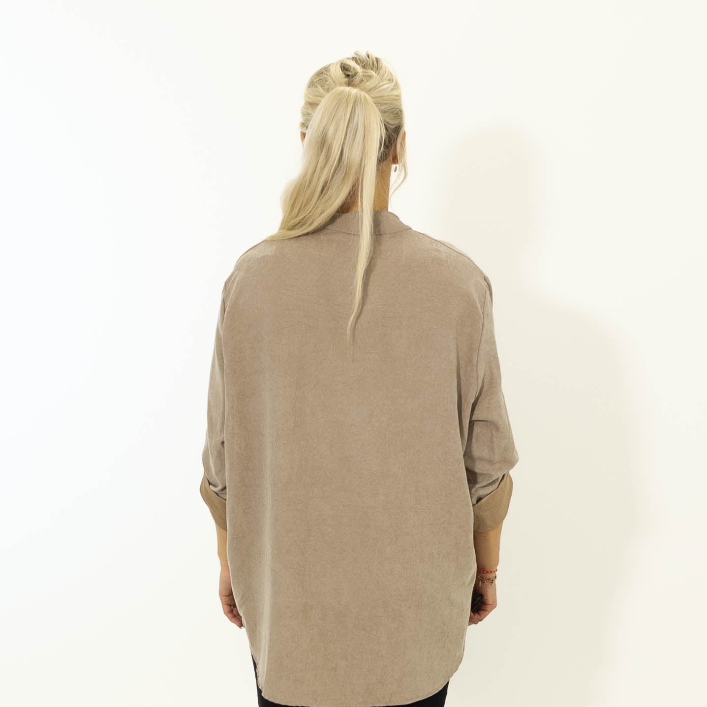 Sørine Ruskindsoverdel, Taupe
