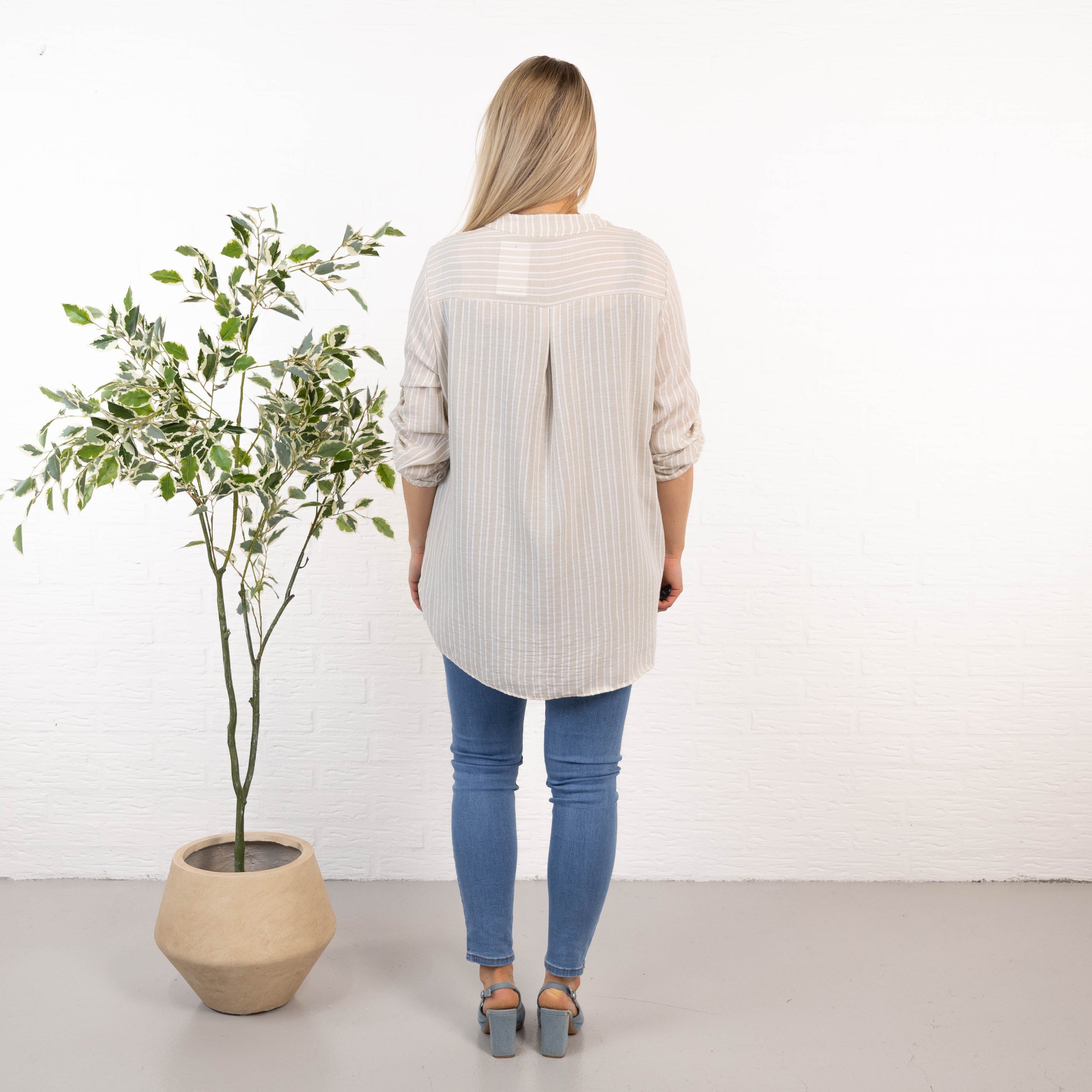 Viola overdel, Beige