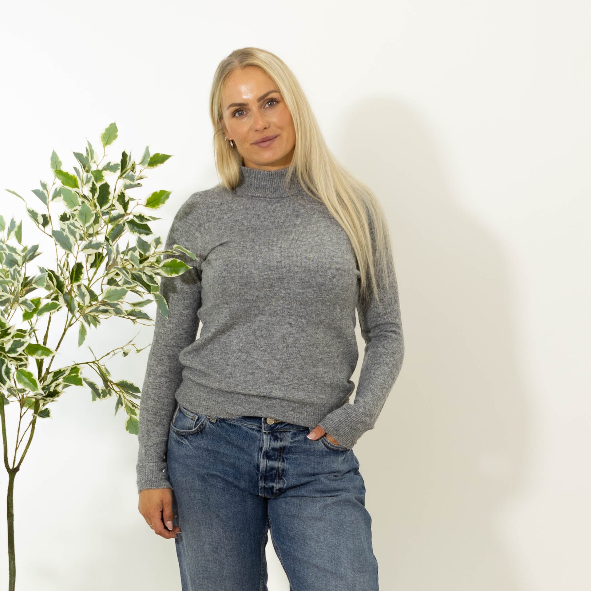 Zascha turtleneck strik, Lysegrå