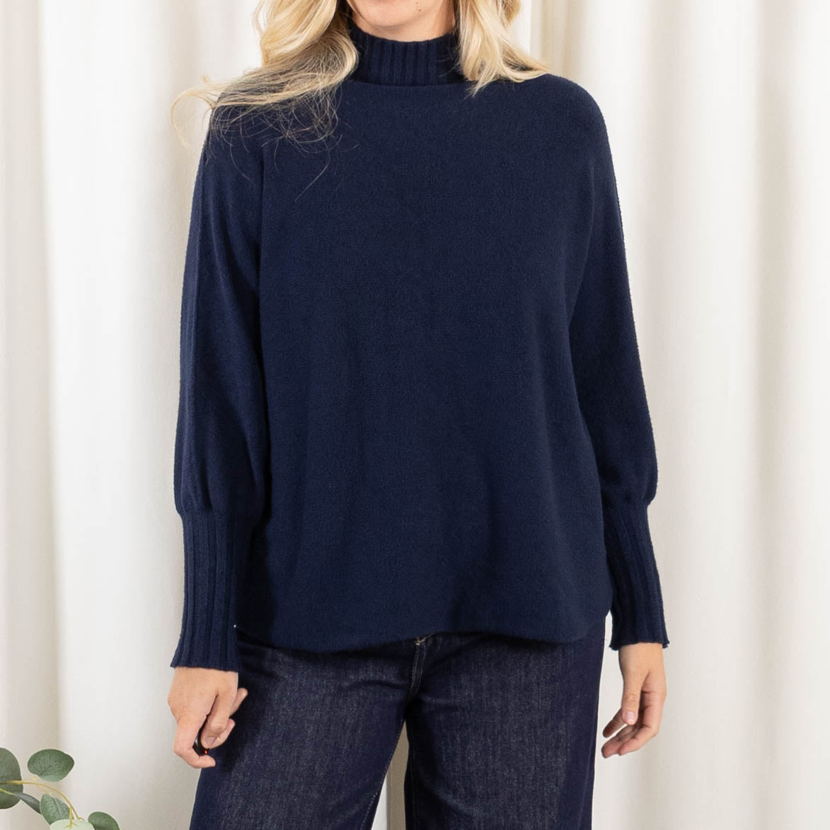 Natalia strik. Navy