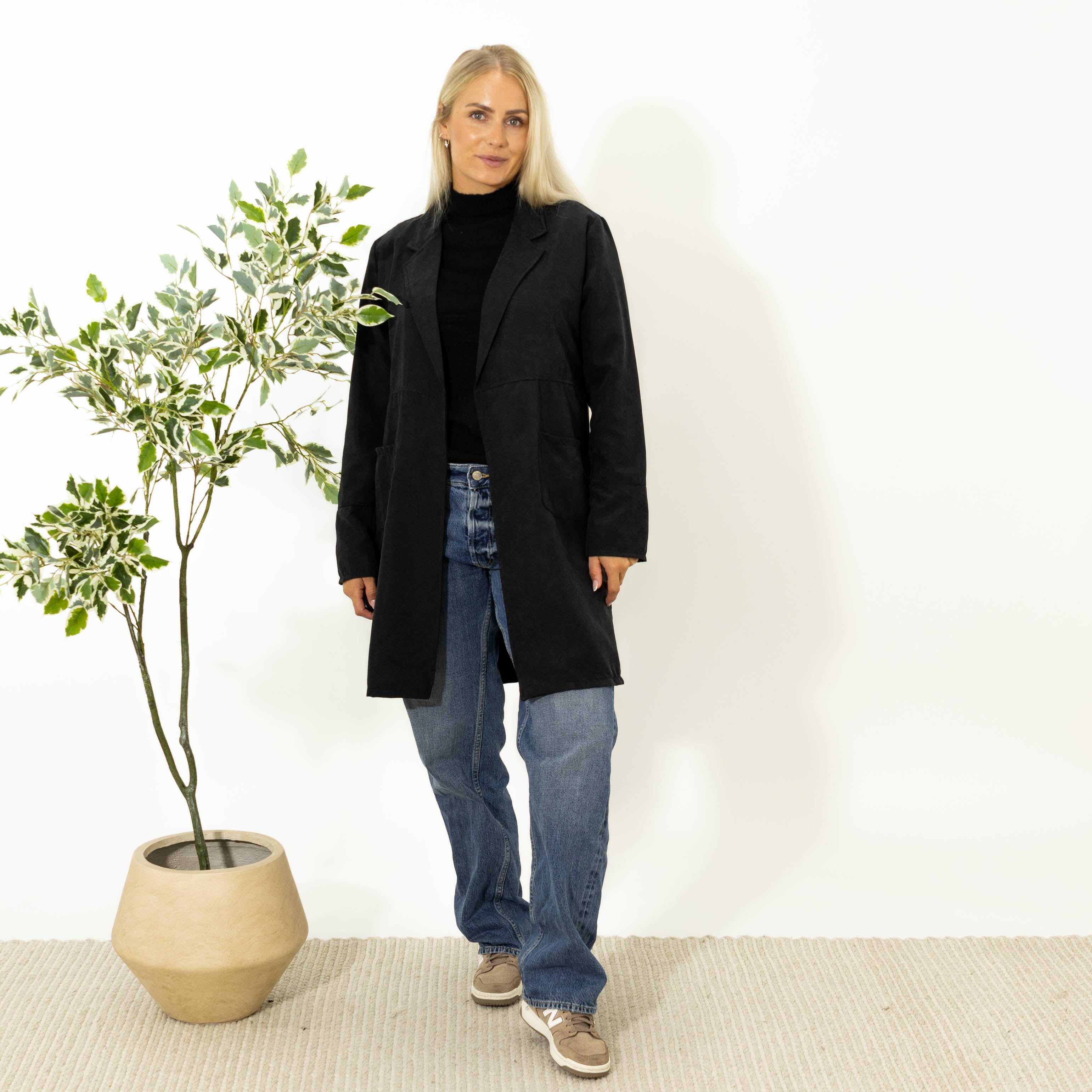 Mulle lang ruskindsjakke, Sort