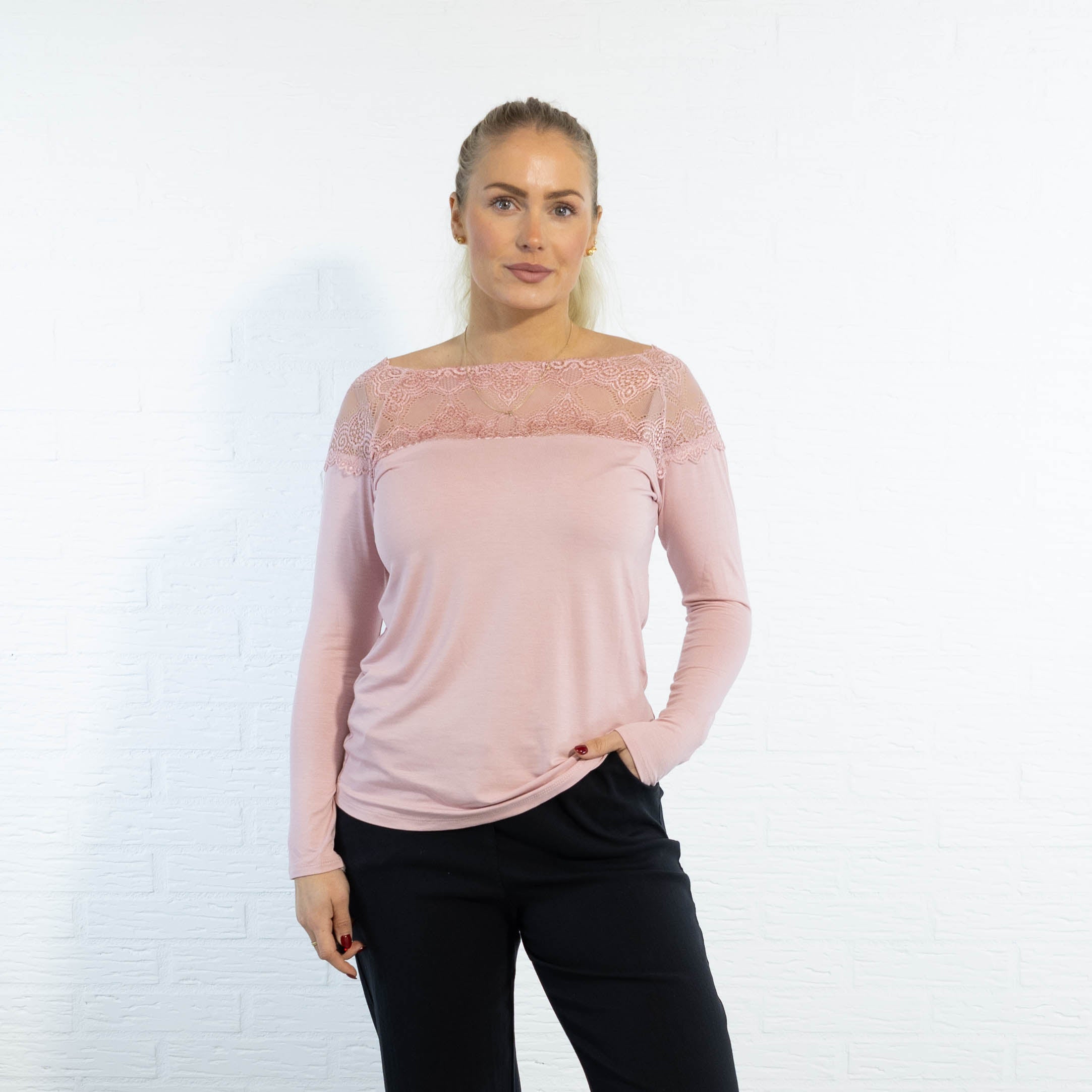 Sienna overdel, Rosa