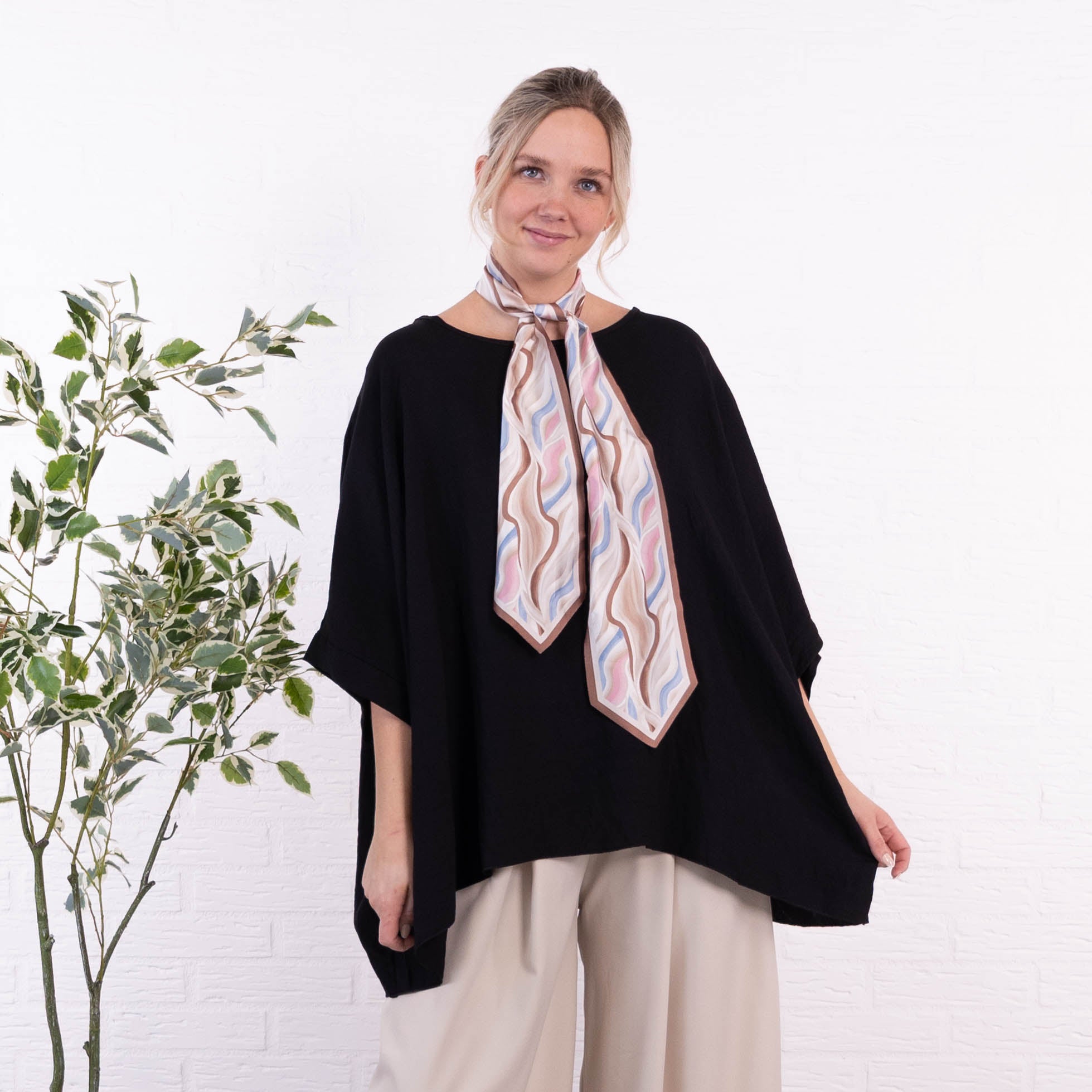 Charly poncho, Sort
