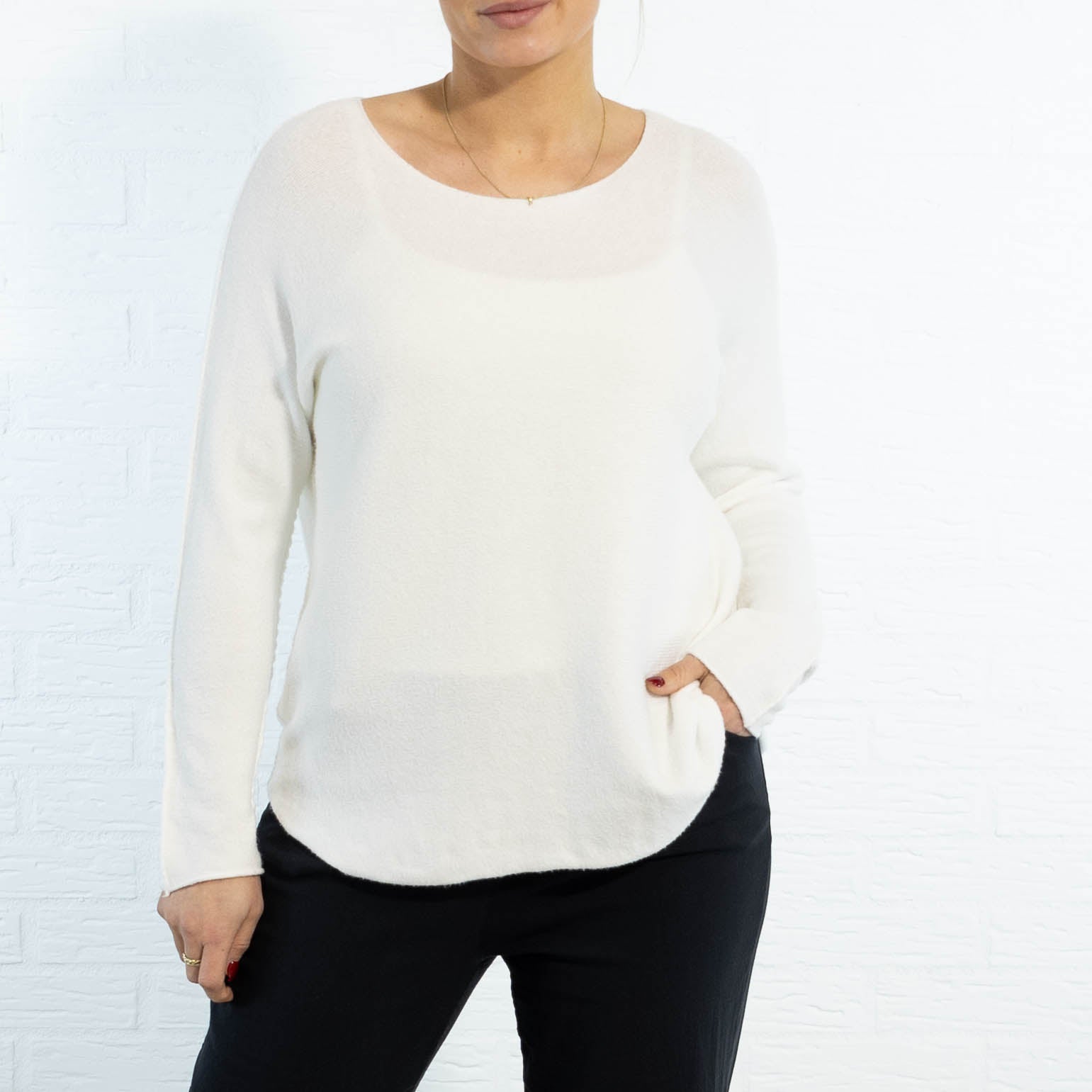 Klara rundhals strik, Hvid