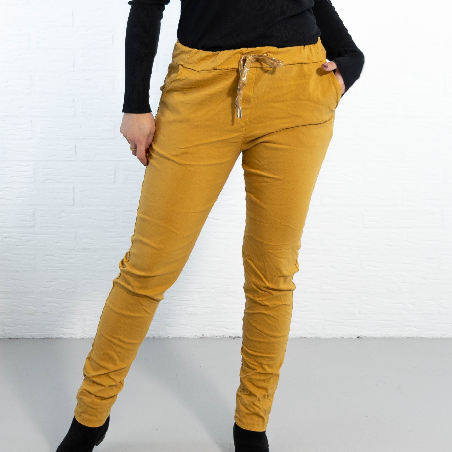 Krista bengaline bukser, Sennep