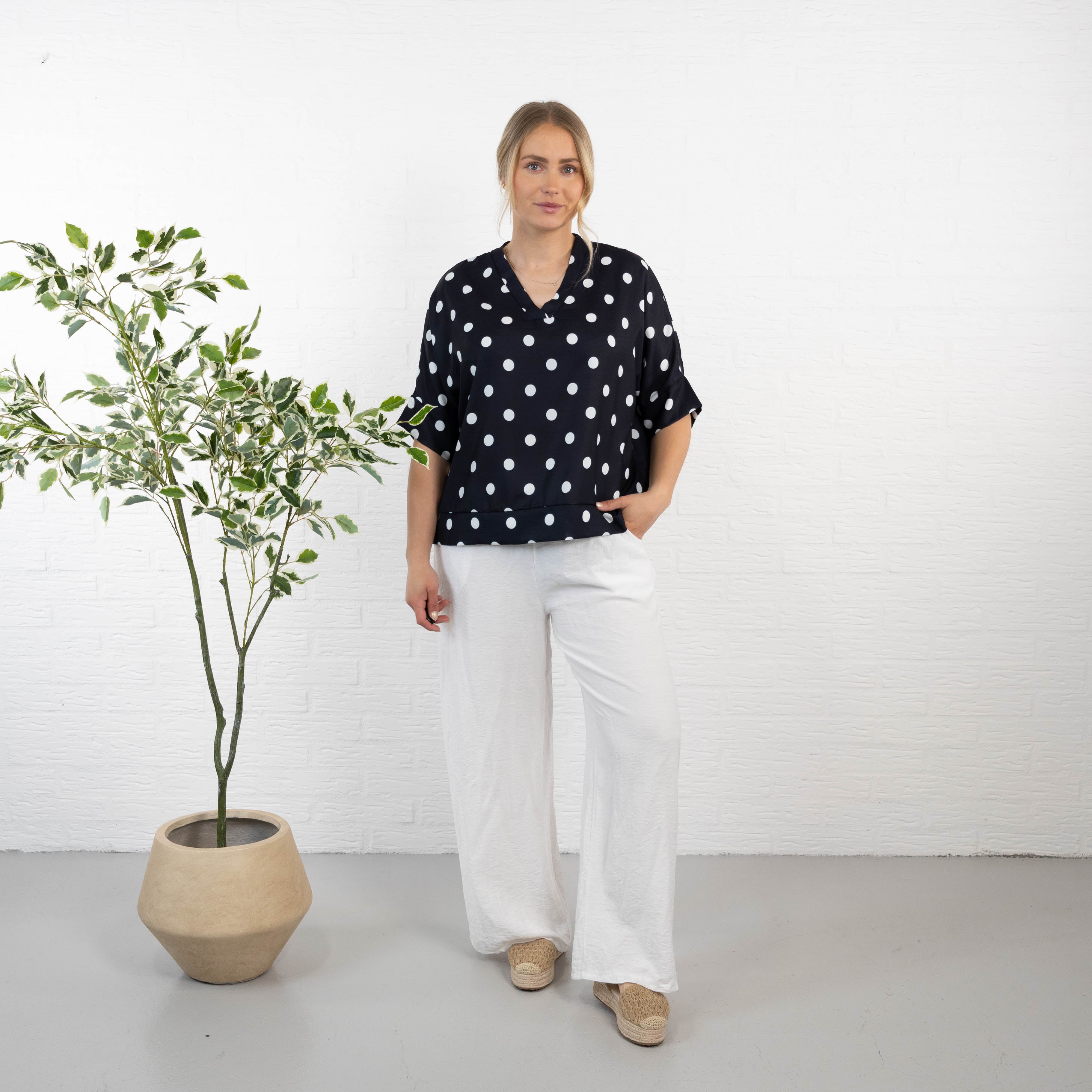 Sheila overdel, Sort