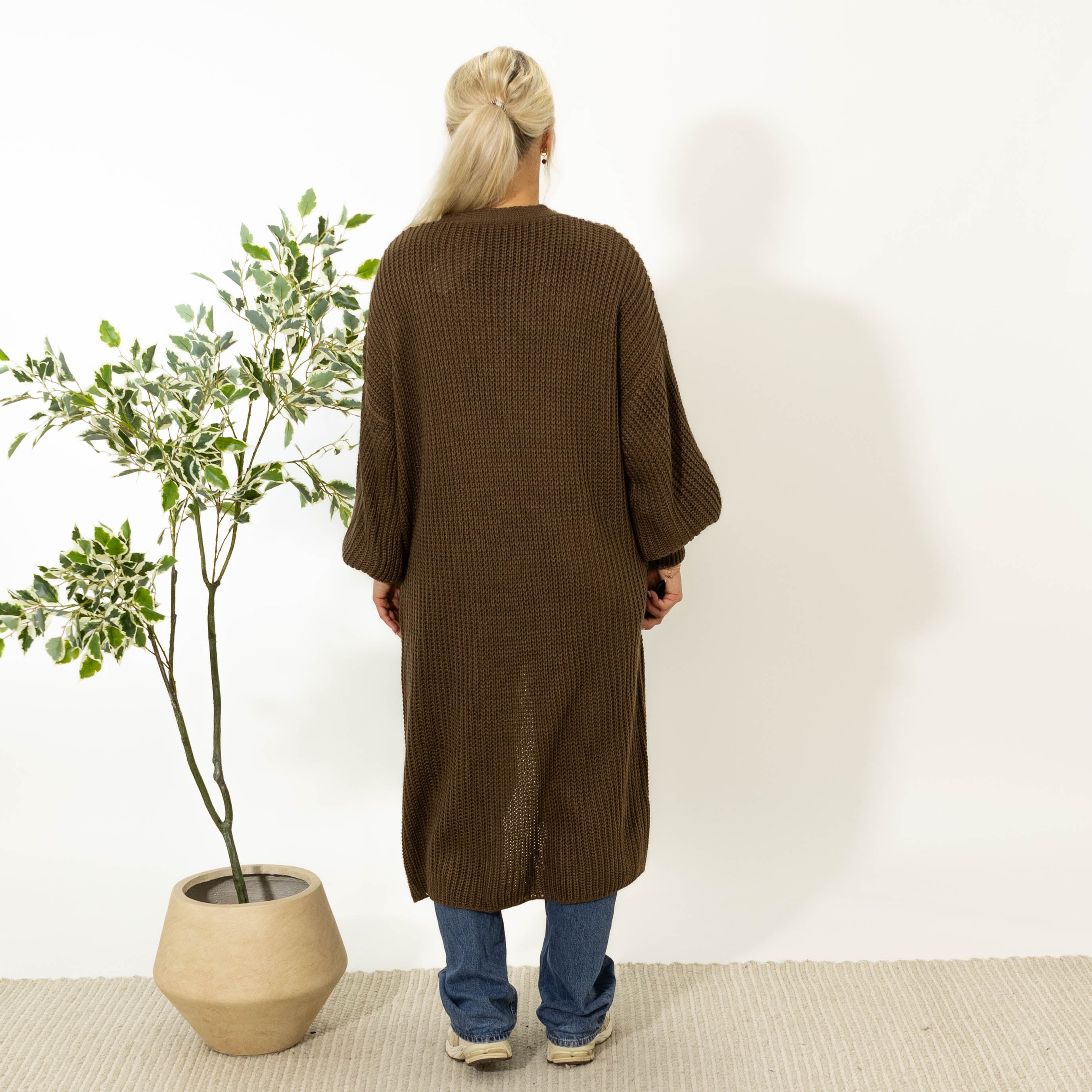 Sissi lang strik cardigan, Choko