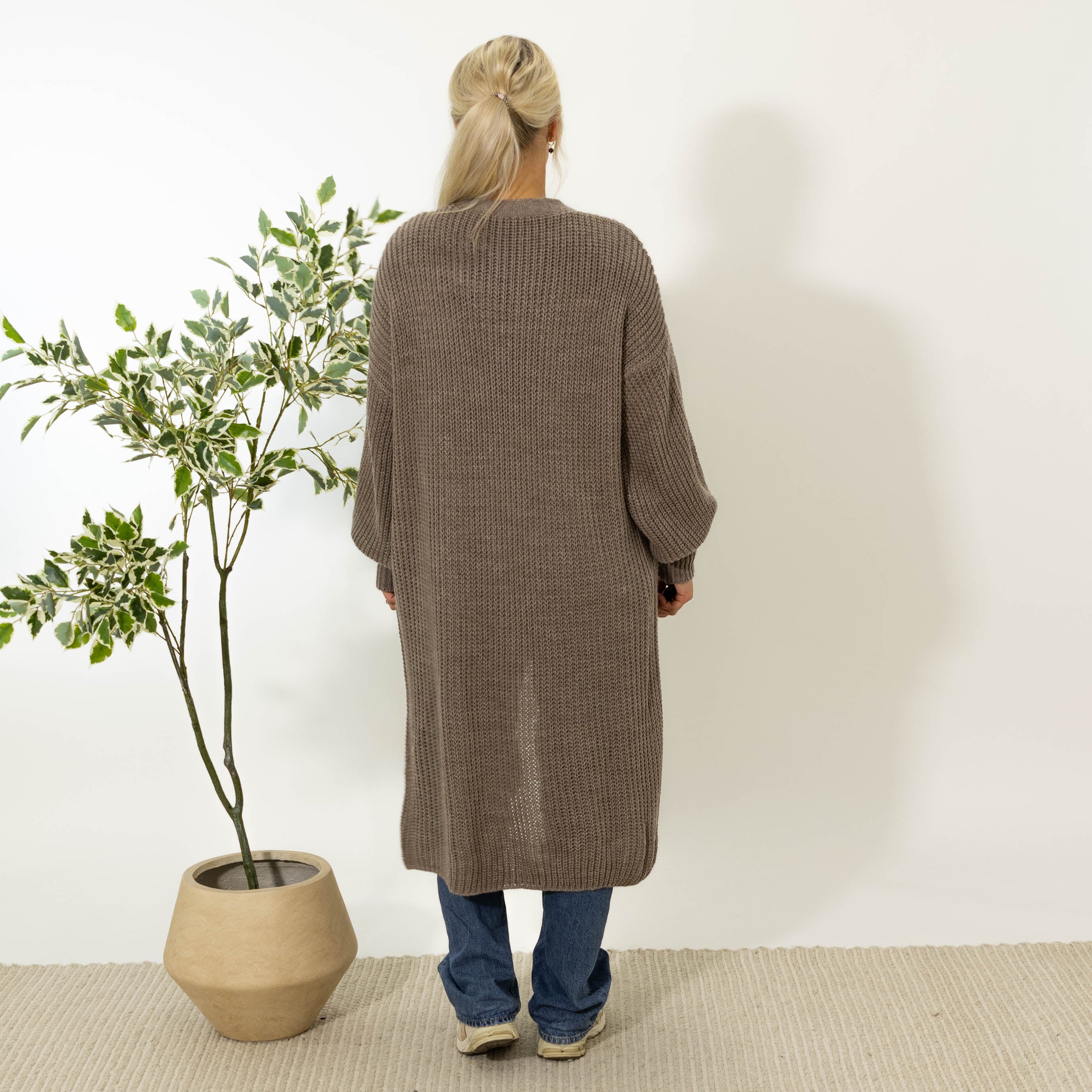 Sissi lang strik cardigan, Taupe