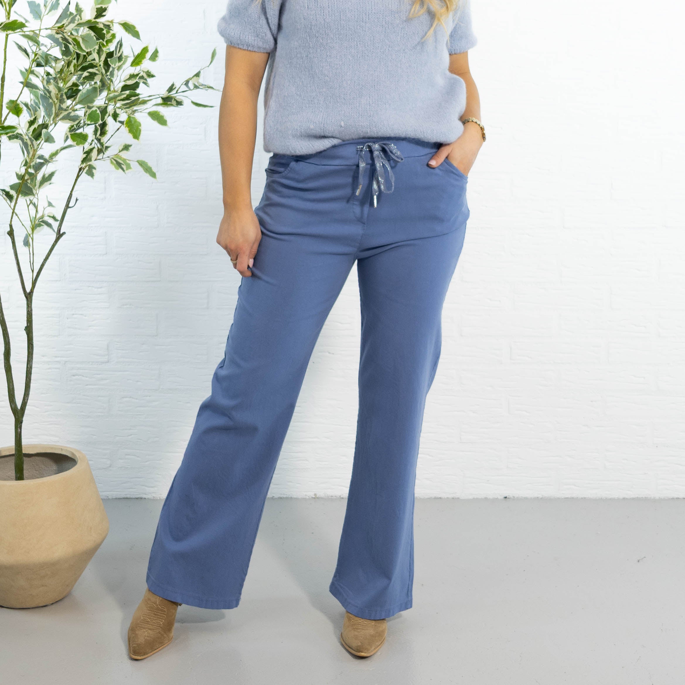 Misty bukser, Dueblå