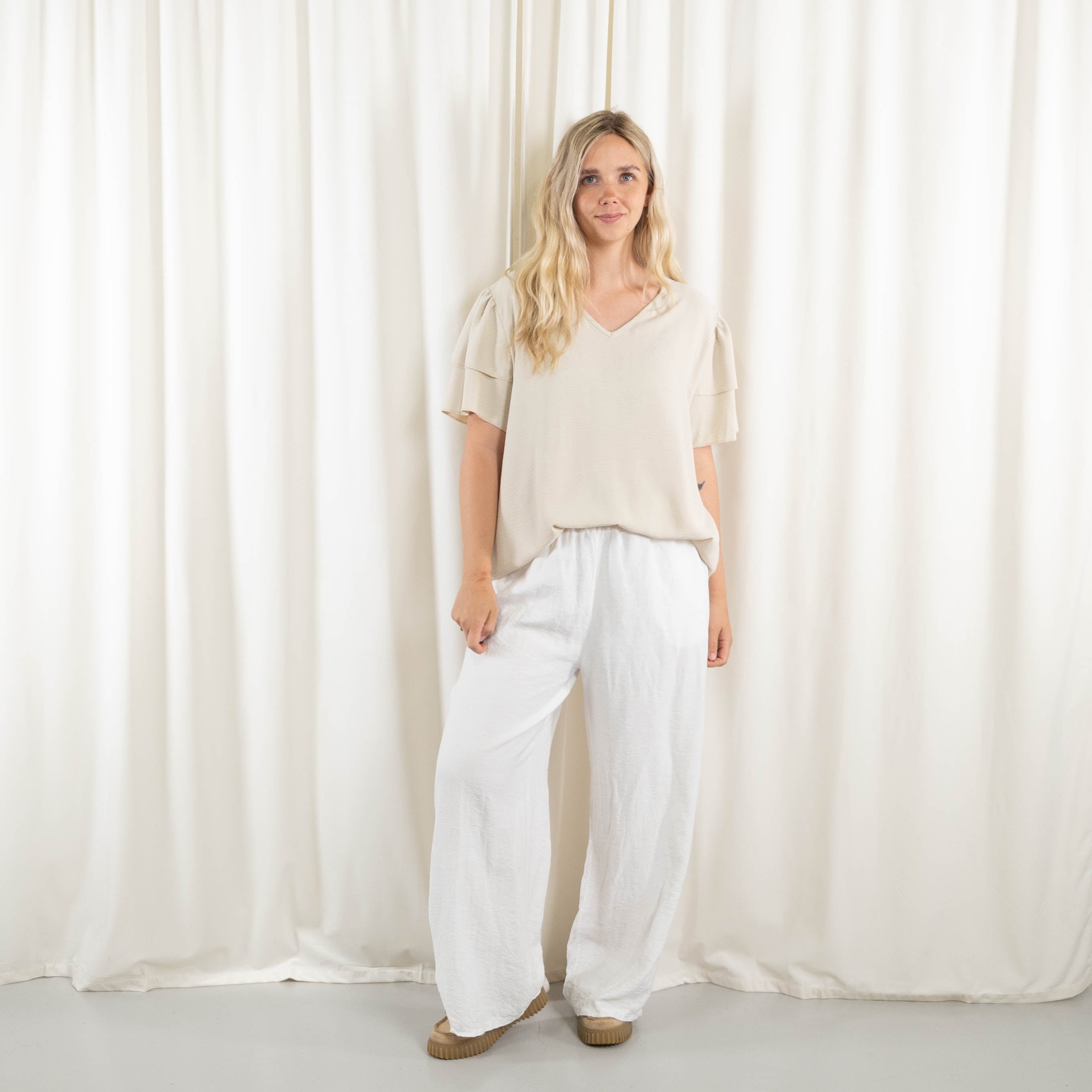 Sage overdel, Beige