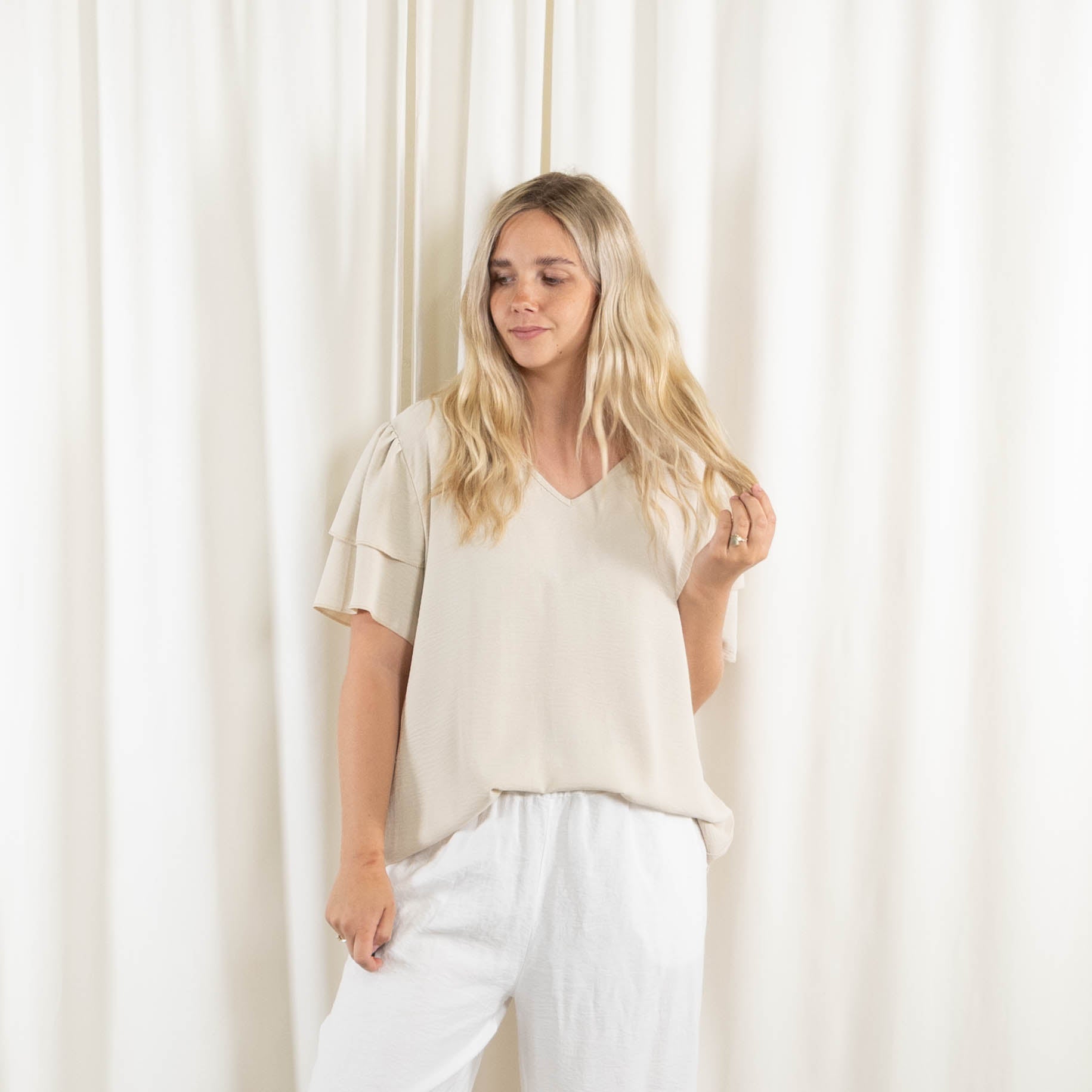 Sage overdel, Beige