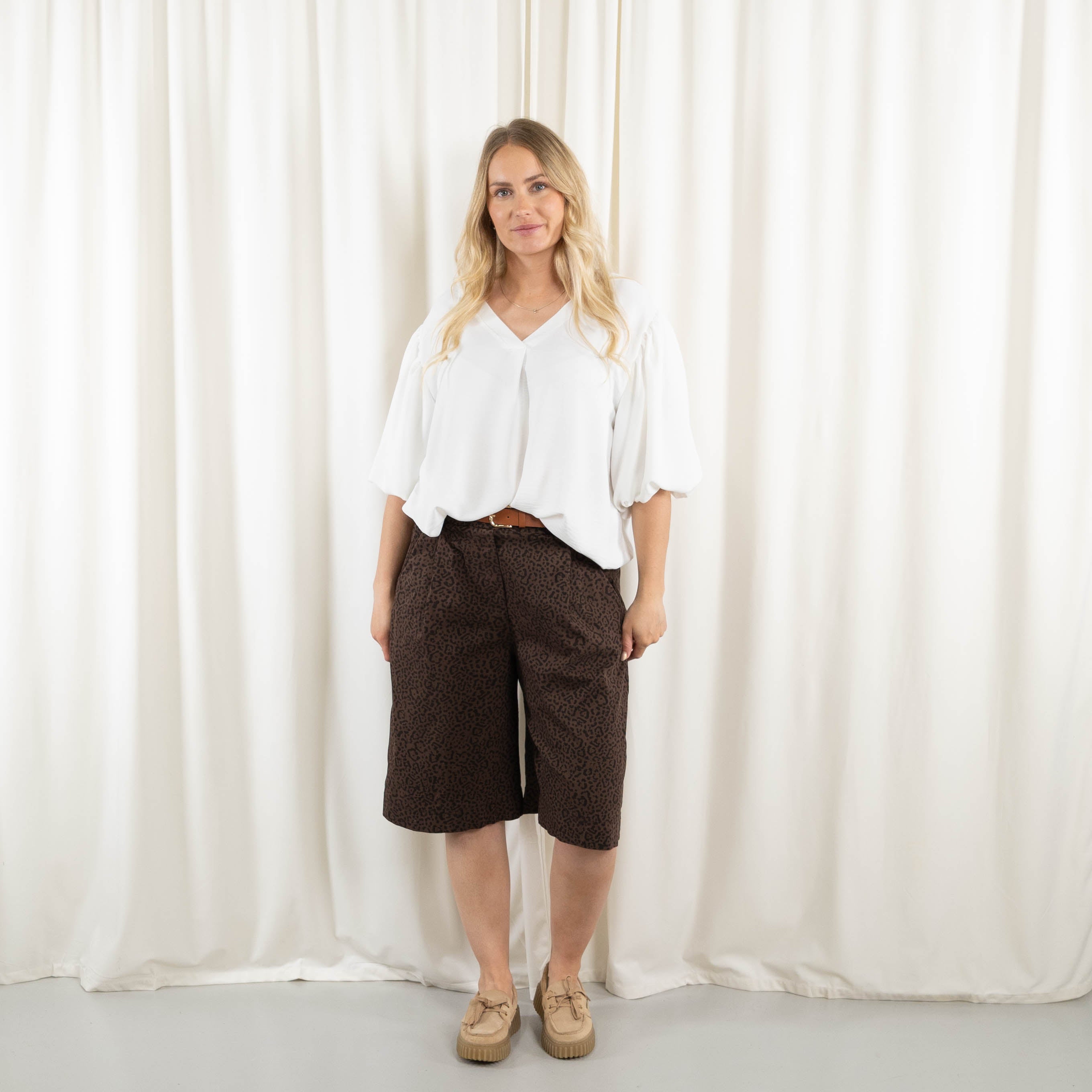 Leopold shorts, Choko