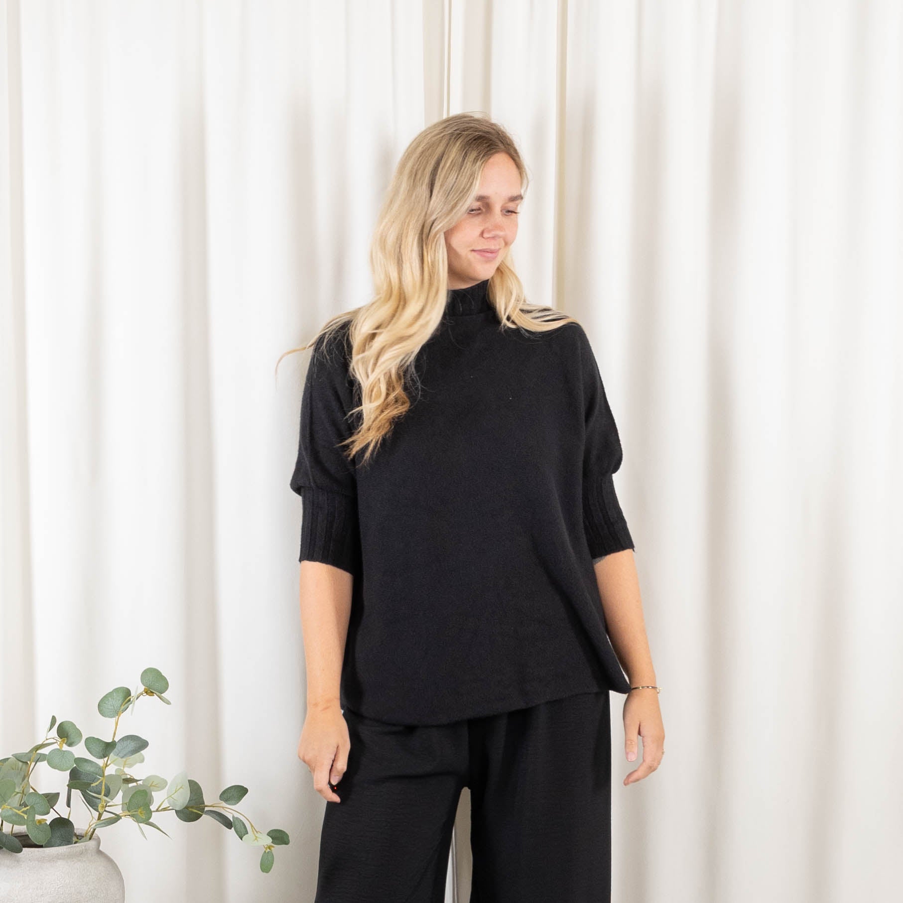 Freja strik, Sort