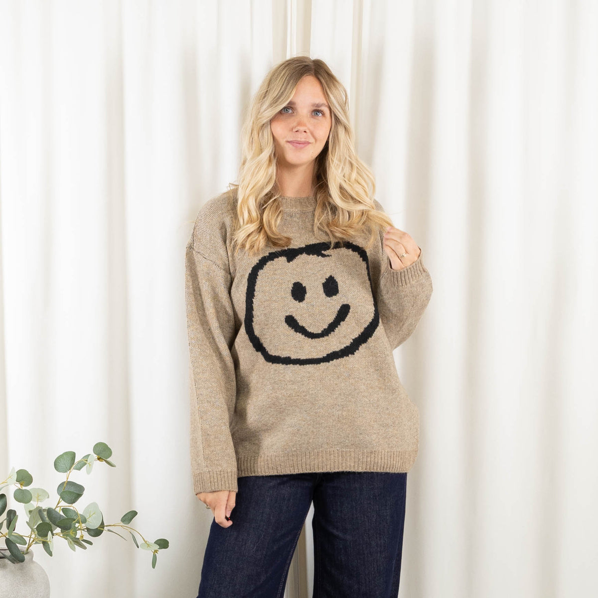 Smiley strik, Taupe