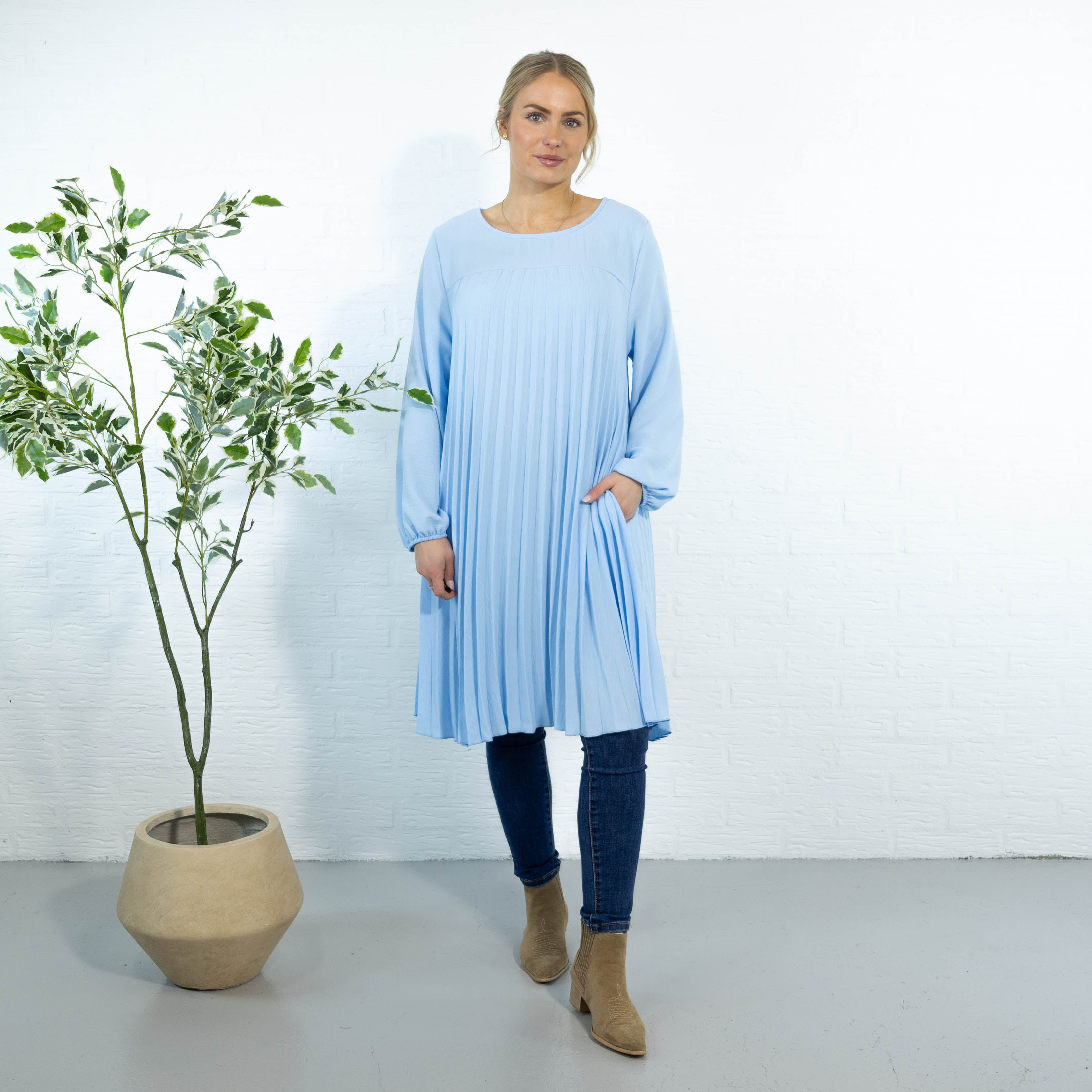 Sille kjole, Lyseblå