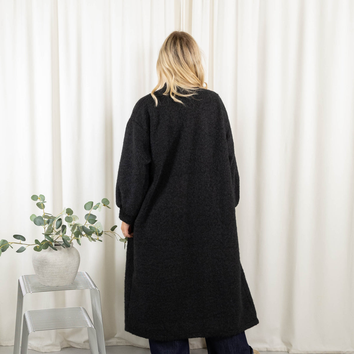 Monica cardigan, Sort