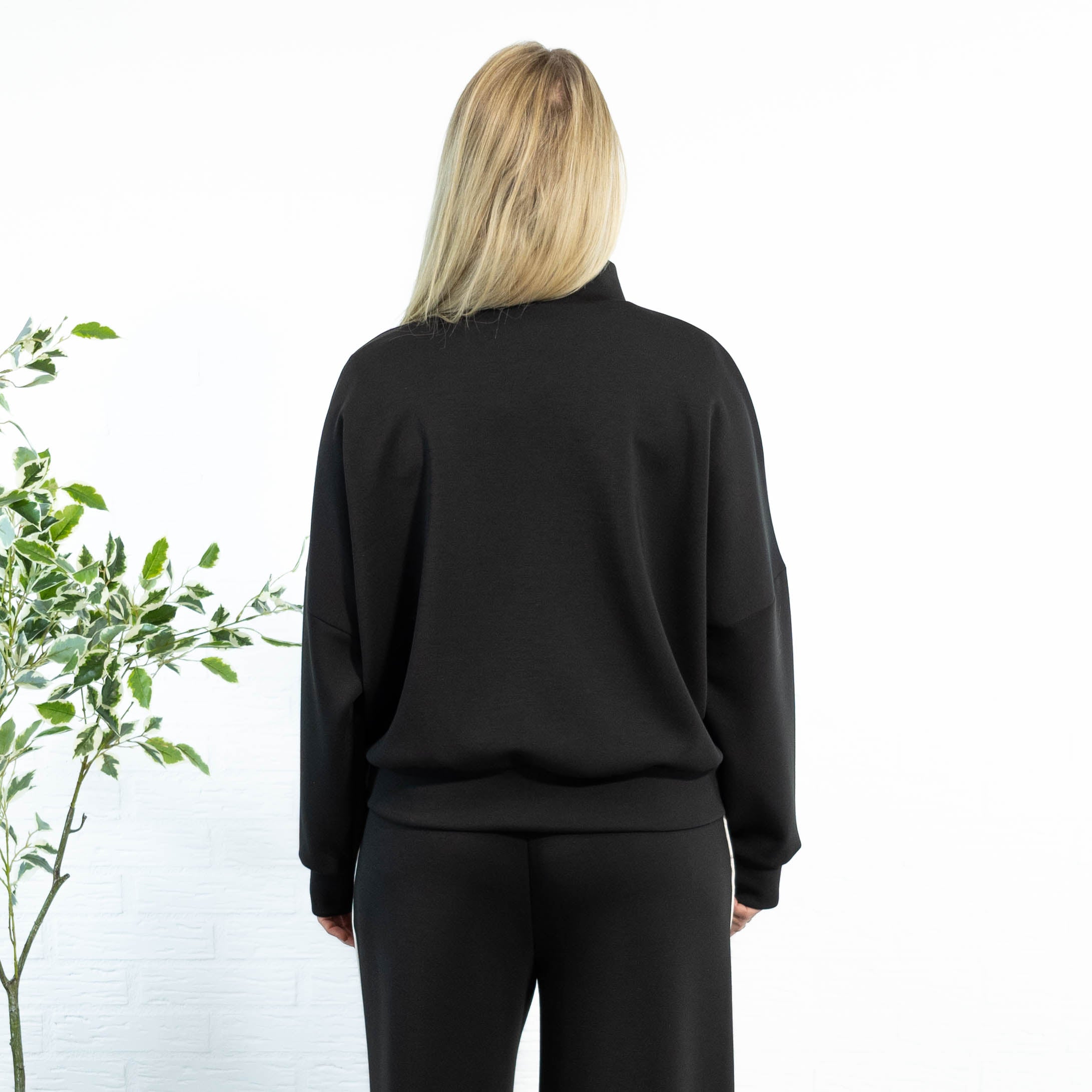 Ama sweatshirt, Sort